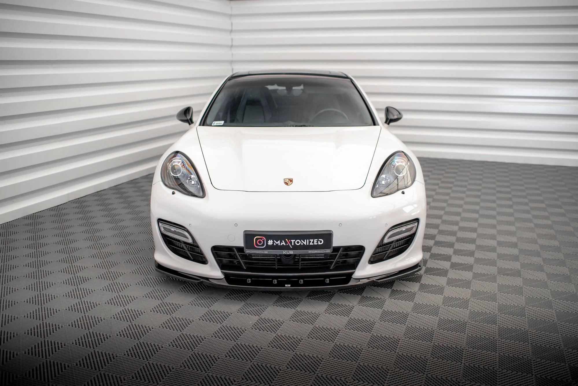 FRONT SPLITTER V.2 PORSCHE PANAMERA TURBO 970 - Image 4
