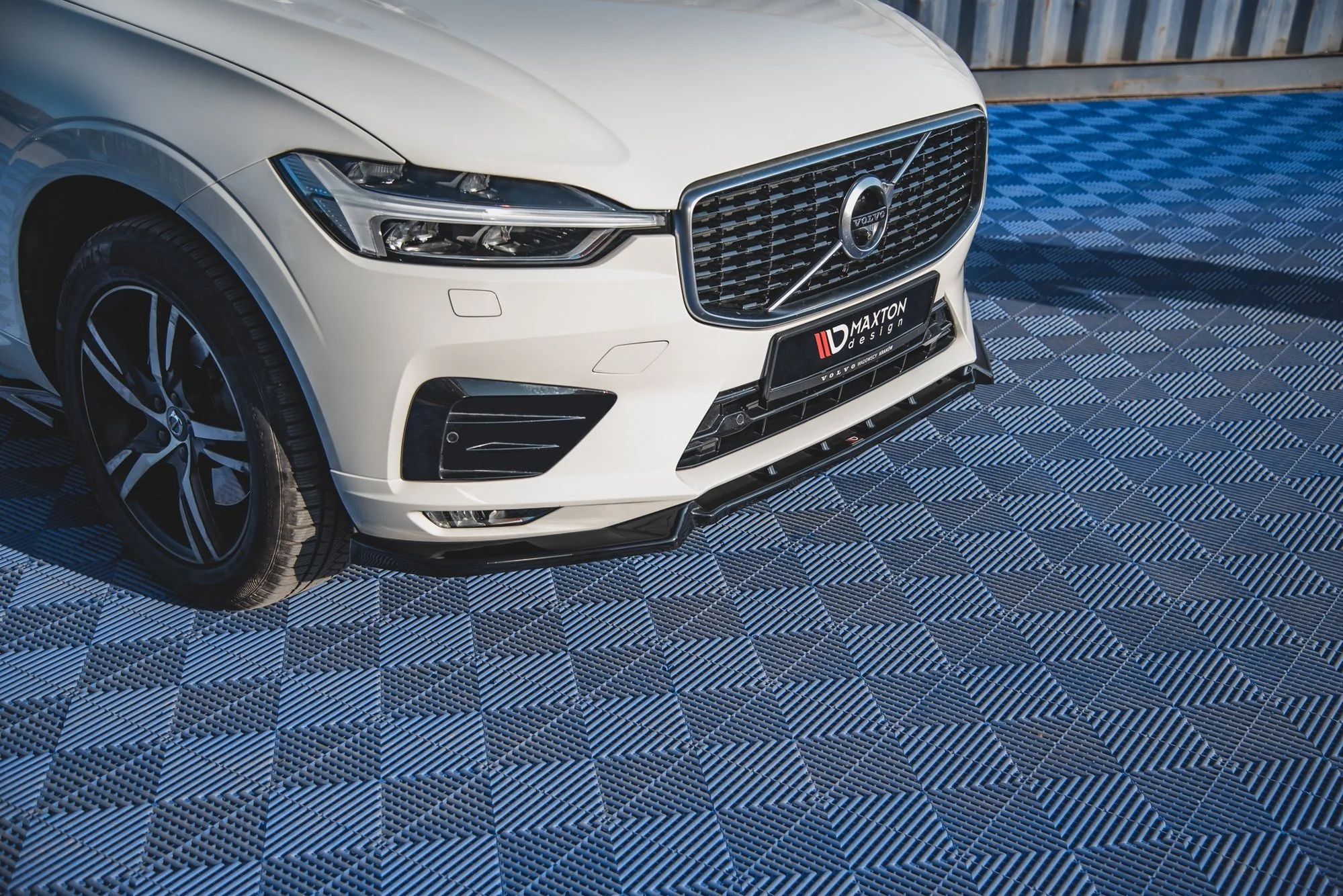 FRONT SPLITTER V.2 VOLVO XC60 MK2 R-DESIGN - Image 5