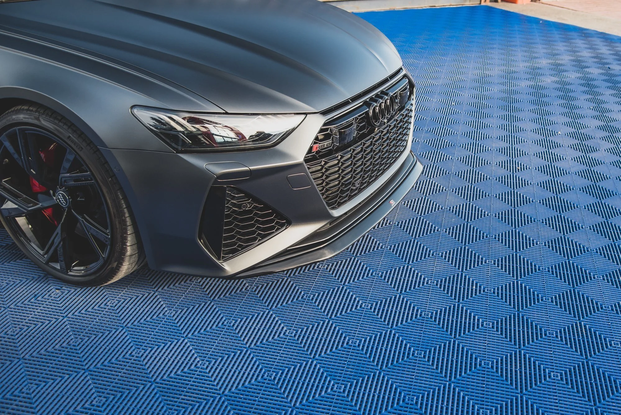 FRONT SPLITTER V.3 AUDI RS6 C8 - Image 5