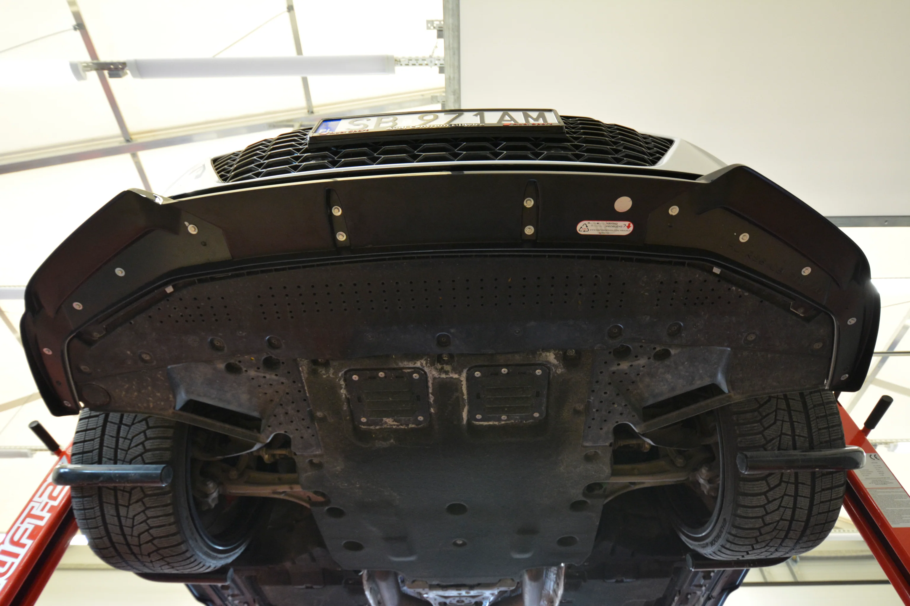 FRONT SPLITTER V.3 AUDI RS6 C8 - Image 8