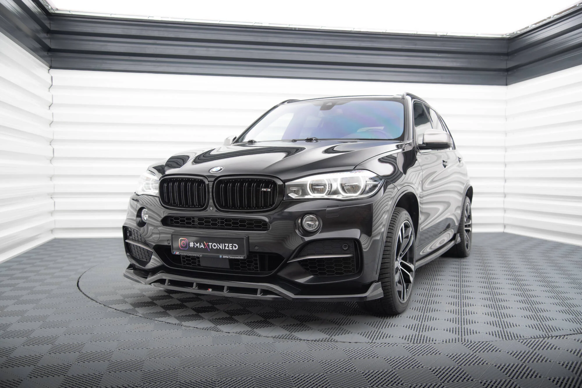 Front Splitter V.3 BMW X5 M-Pack F15 - Image 2