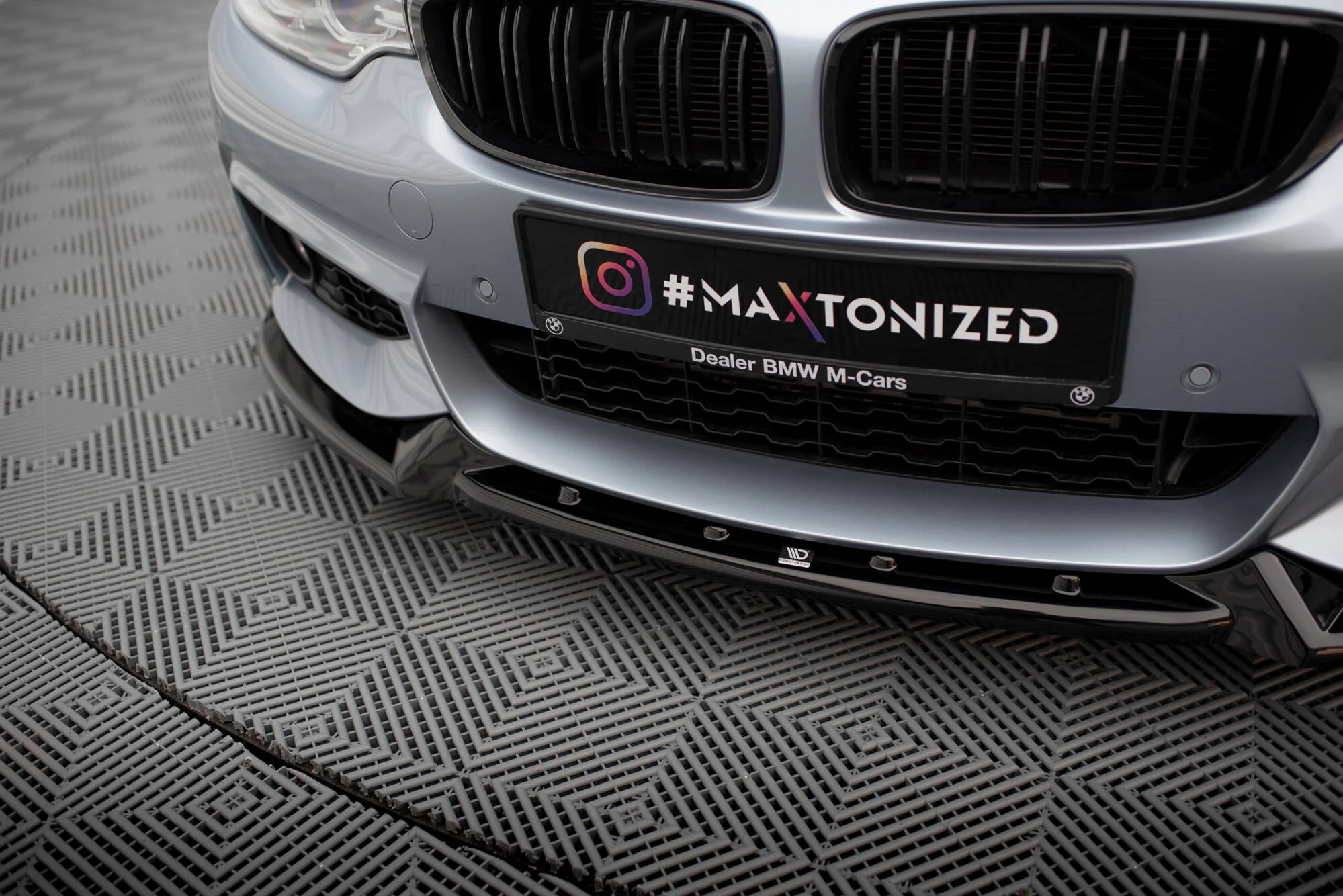 FRONT SPLITTER V.4 BMW 4 COUPE M-PACK F32 - Image 3