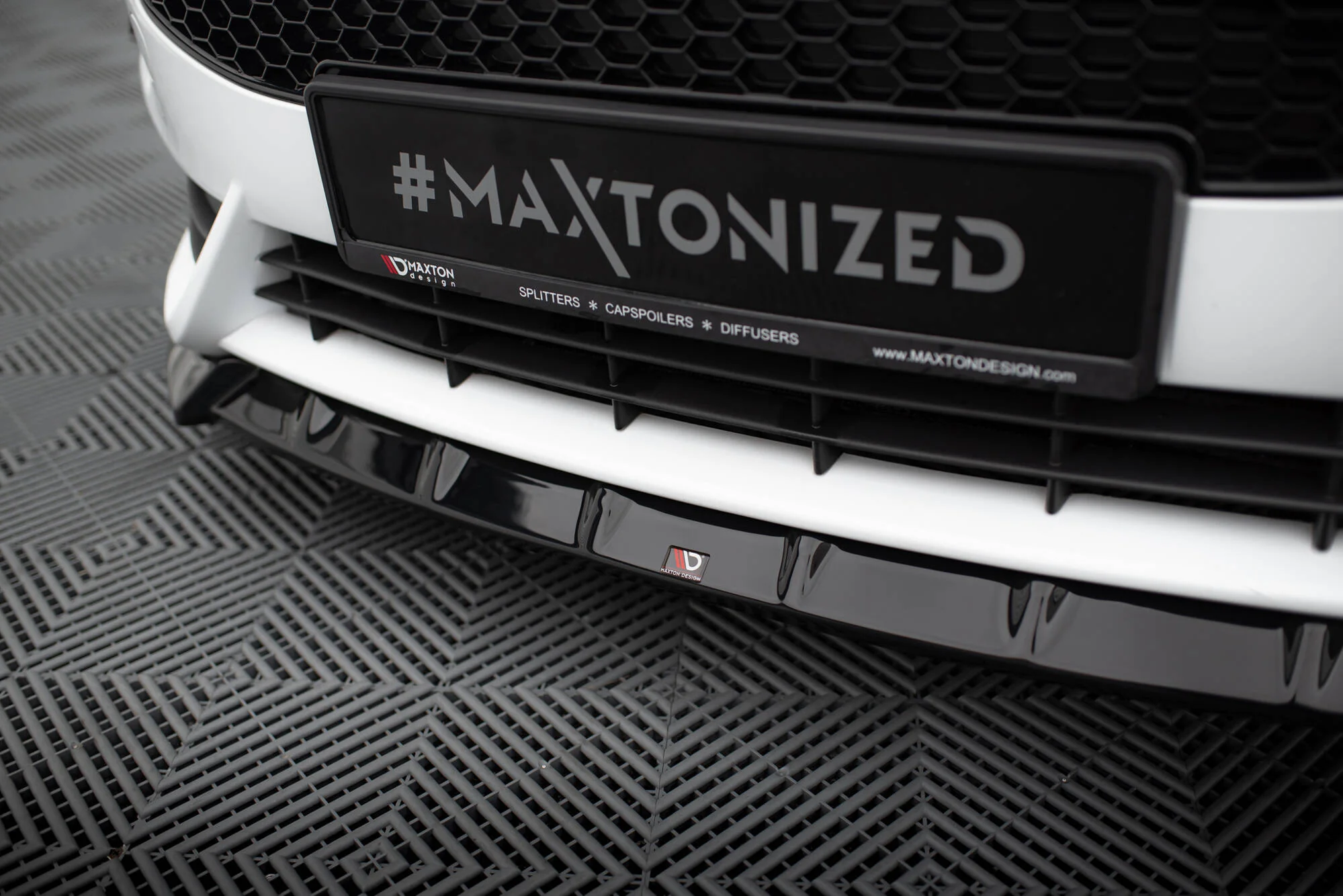 Front Splitter V.6 Ford Fiesta ST Mk7 Facelift - Image 3