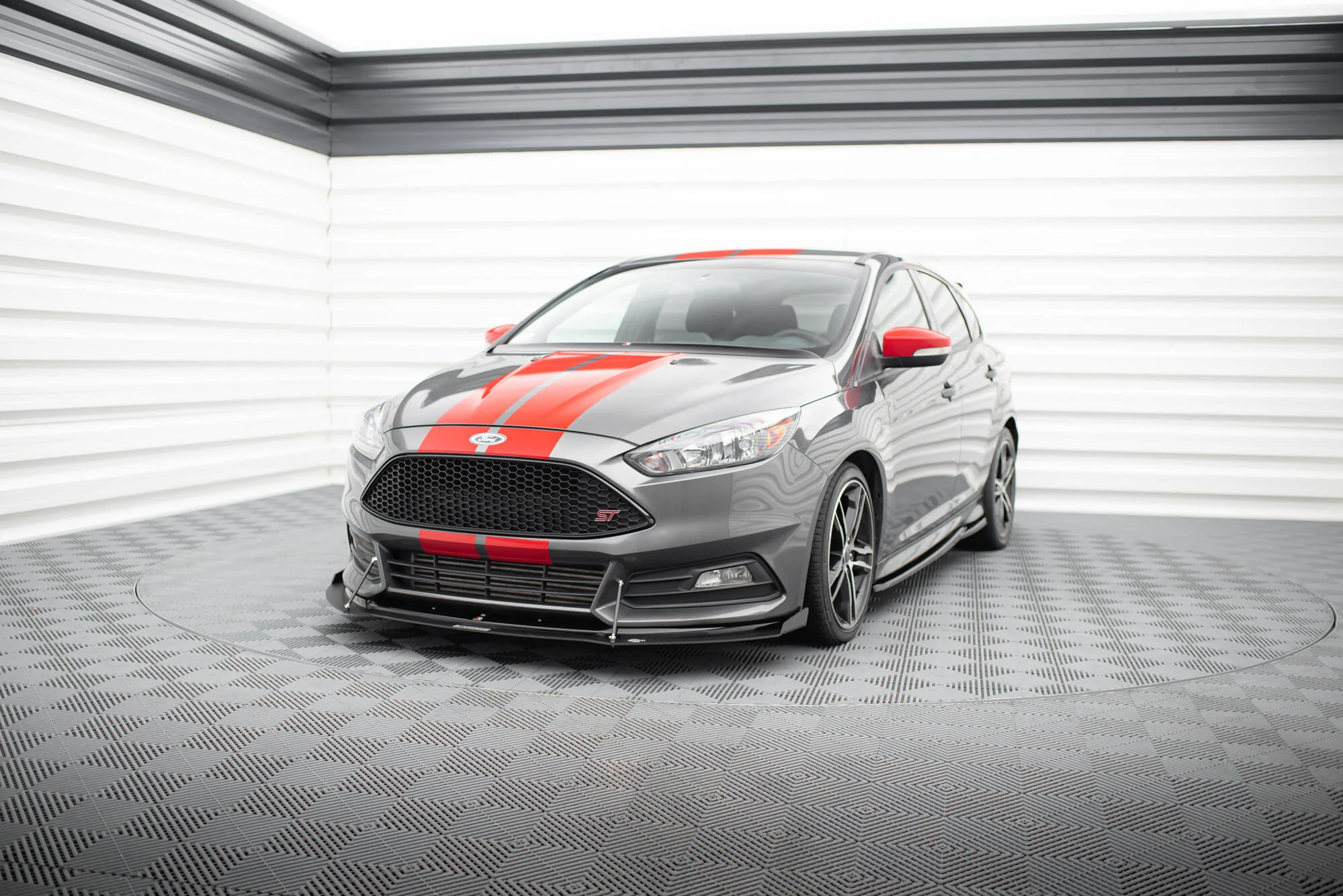 HYBRID FRONT SPLITTER V.2 FORD FOCUS ST MK3 FL - Image 3