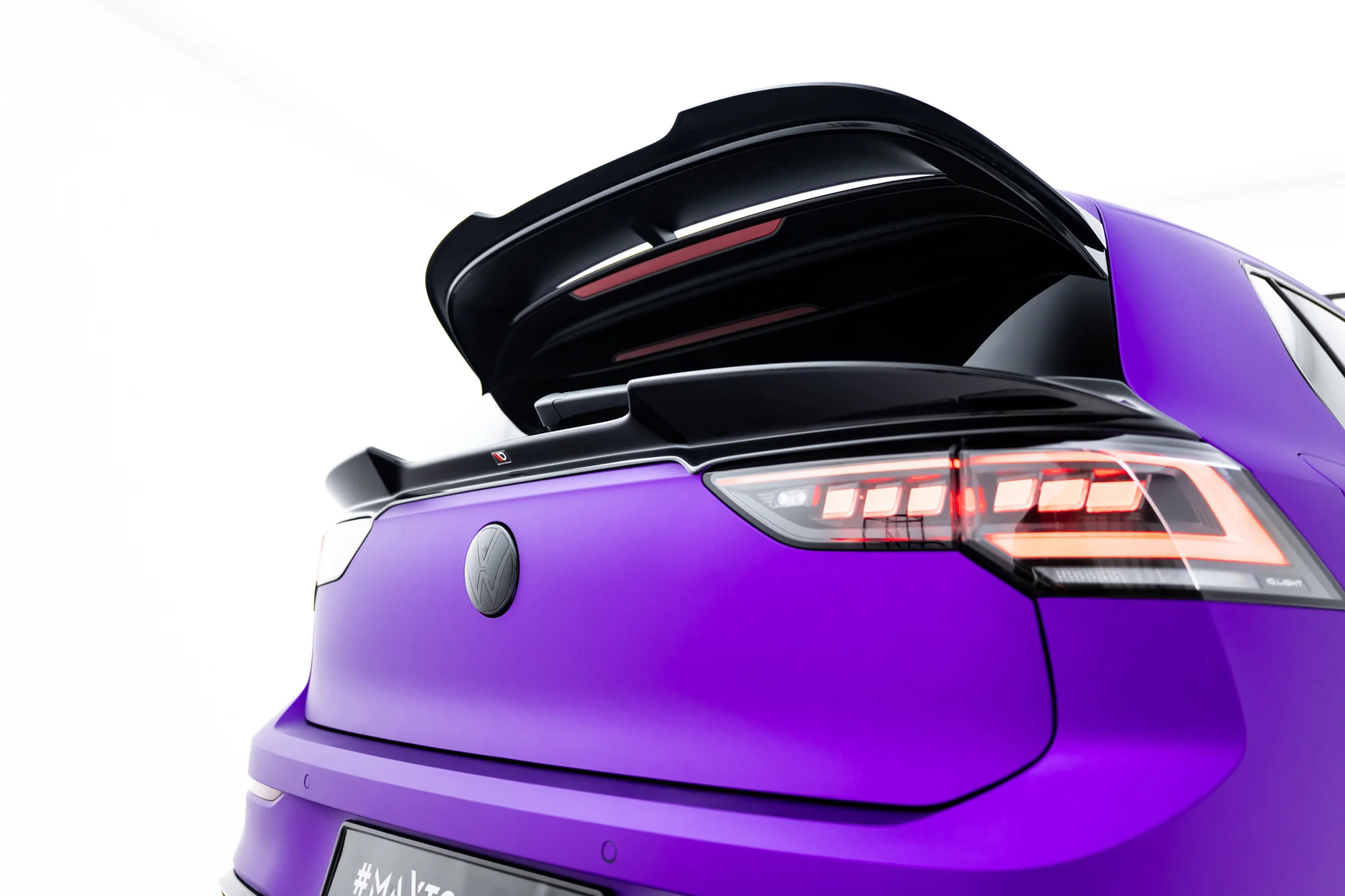 Lower Spoiler Cap 3D Volkswagen Golf GTI / R Mk8 / Mk8 Facelift