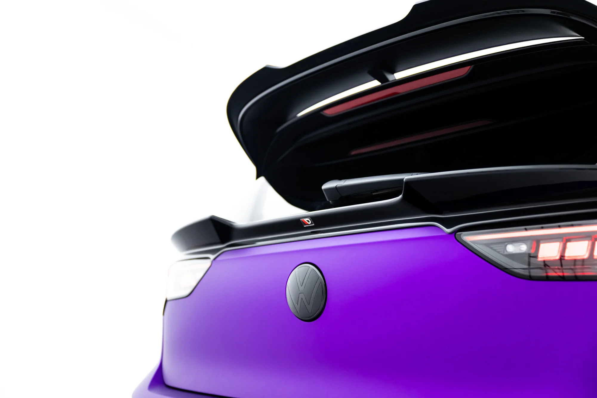 Lower Spoiler Cap 3D Volkswagen Golf GTI / R Mk8 / Mk8 Facelift - Image 3