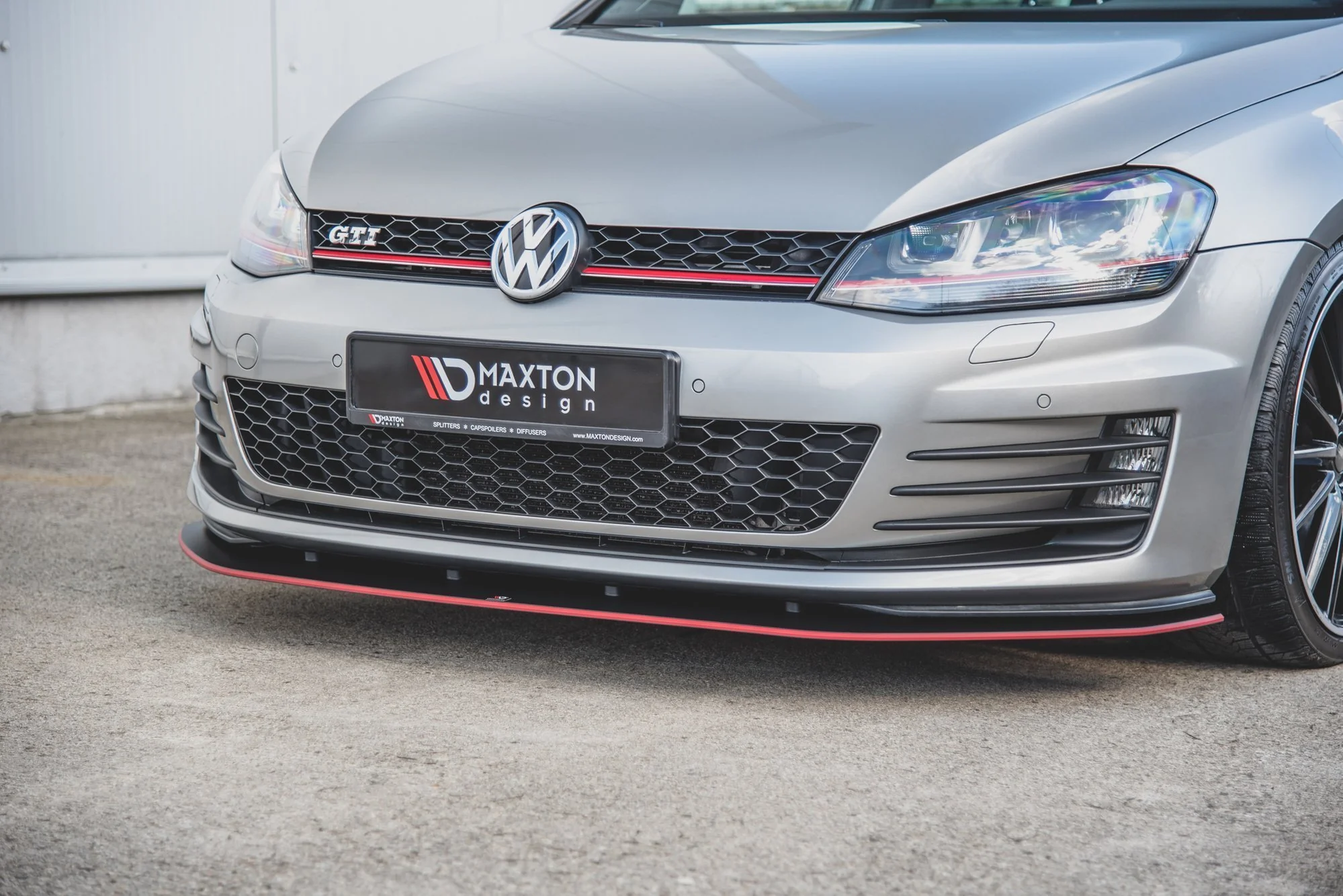 RACING DURABILITY FRONT SPLITTER VW GOLF 7 GTI - Image 11