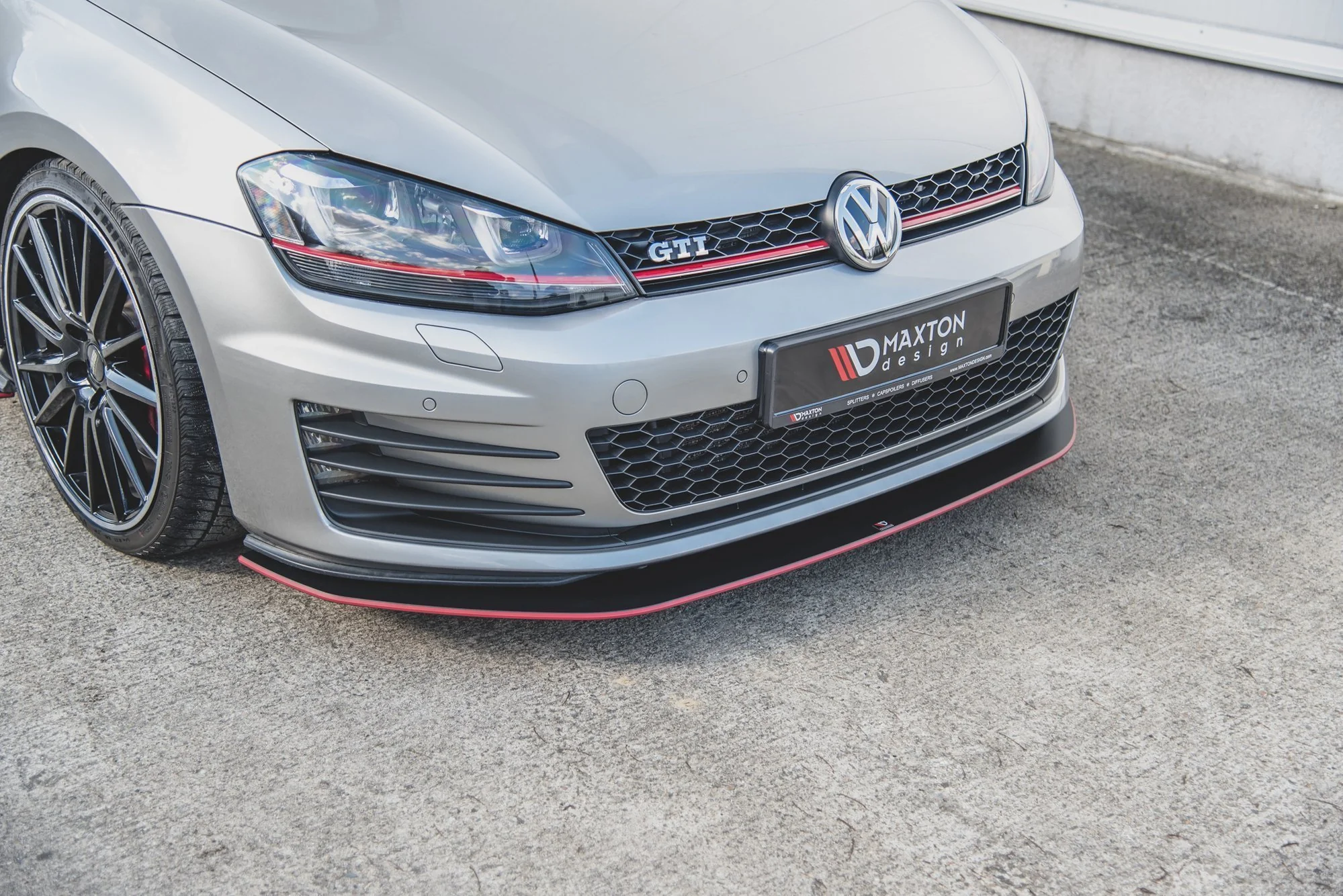 RACING DURABILITY FRONT SPLITTER VW GOLF 7 GTI - Image 14