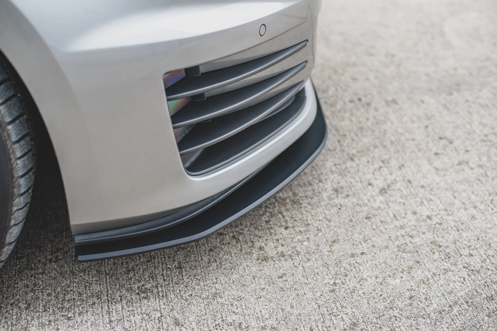RACING DURABILITY FRONT SPLITTER VW GOLF 7 GTI - Image 5