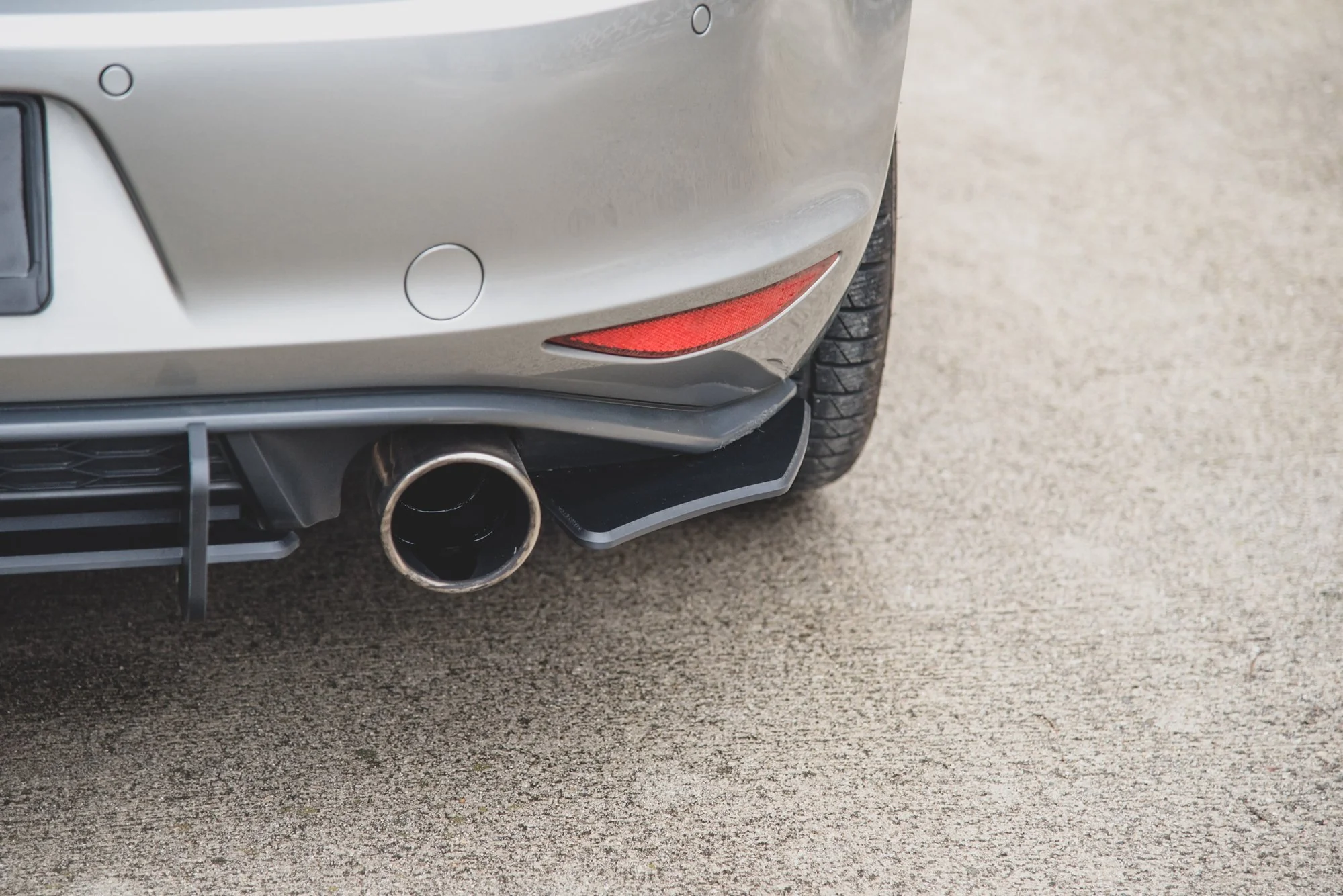 RACING DURABILITY REAR SIDE SPLITTERS V.2 VW GOLF 7 GTI - Image 3