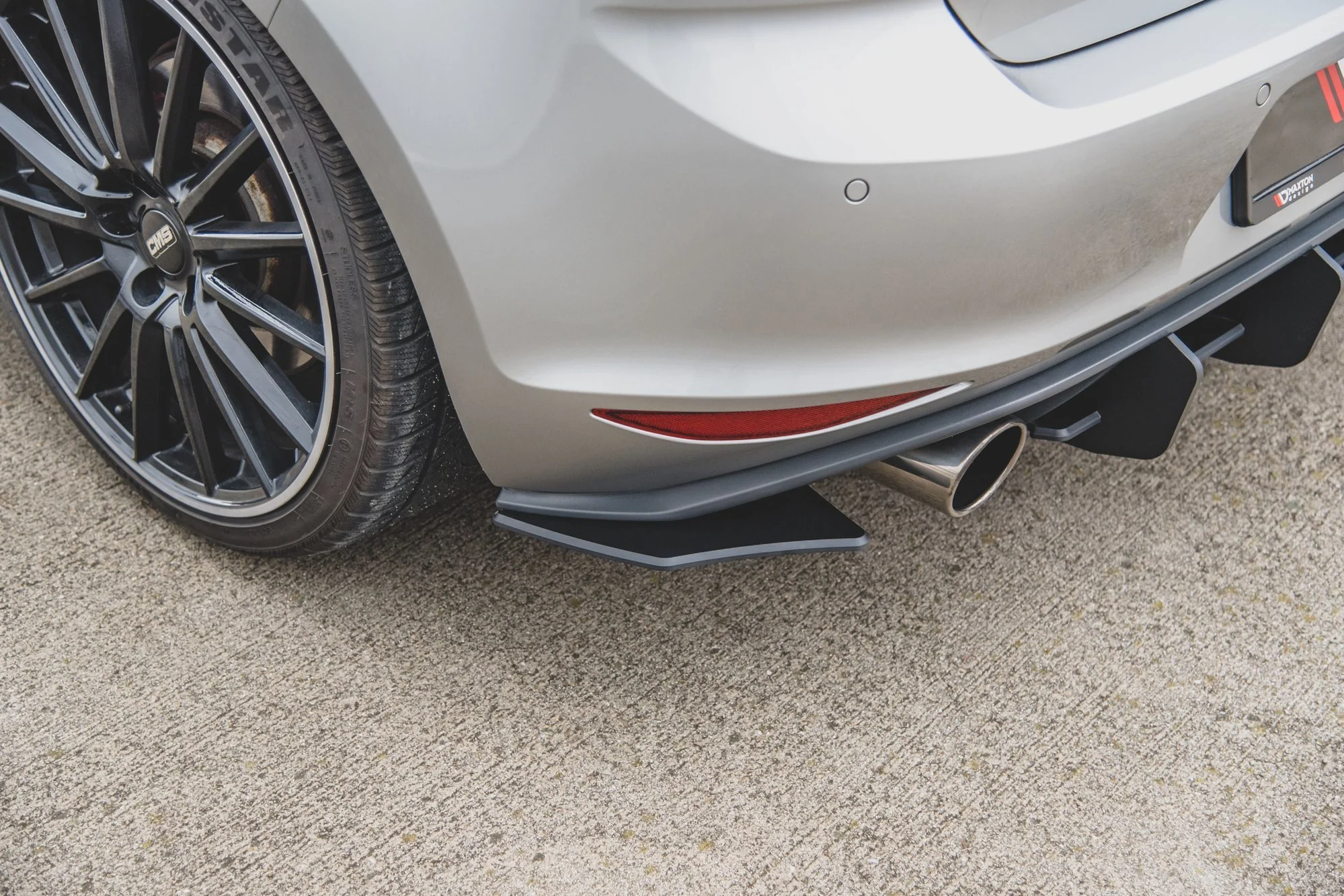 RACING DURABILITY REAR SIDE SPLITTERS V.2 VW GOLF 7 GTI - Image 5