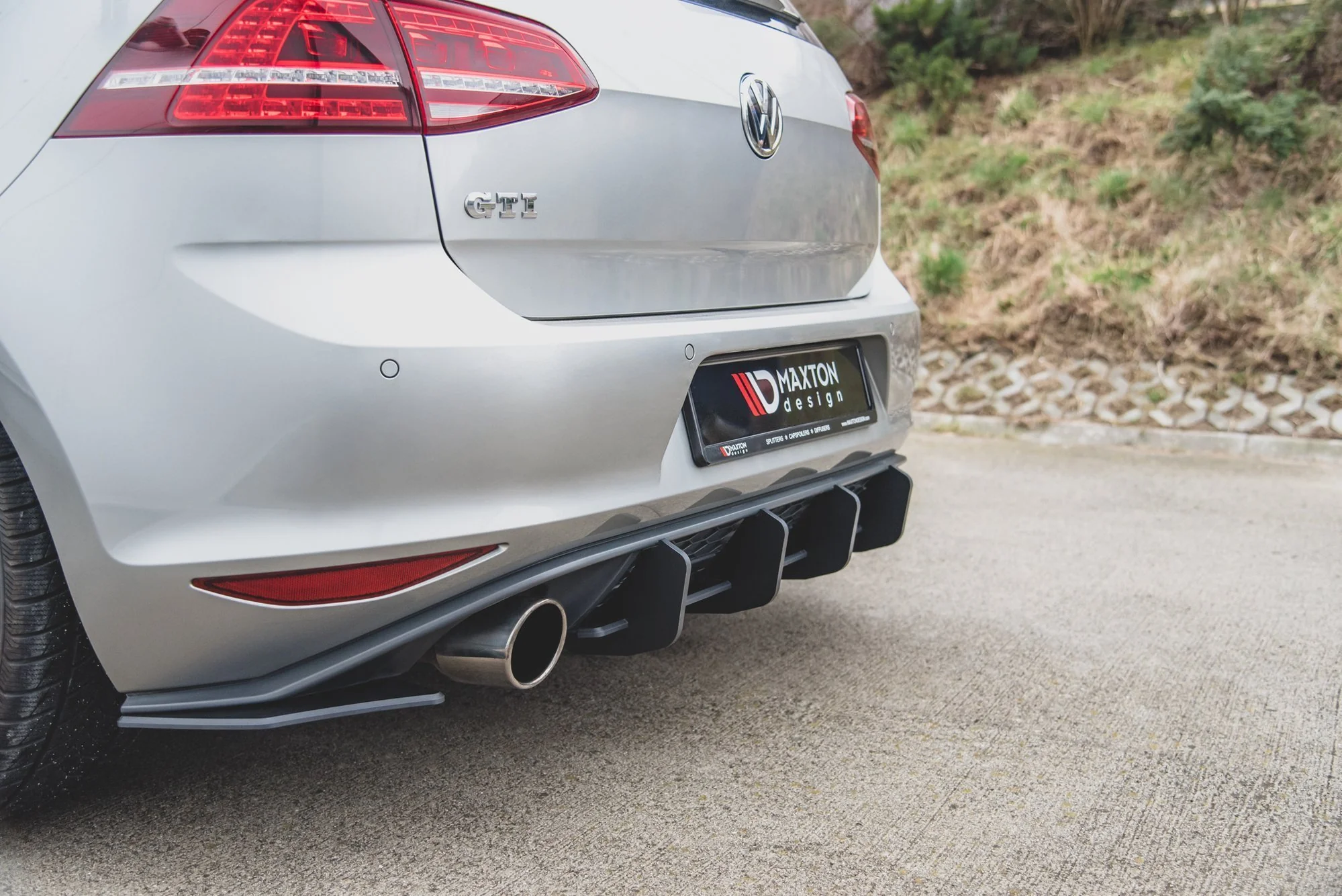 RACING DURABILITY REAR SIDE SPLITTERS V.2 VW GOLF 7 GTI - Image 6