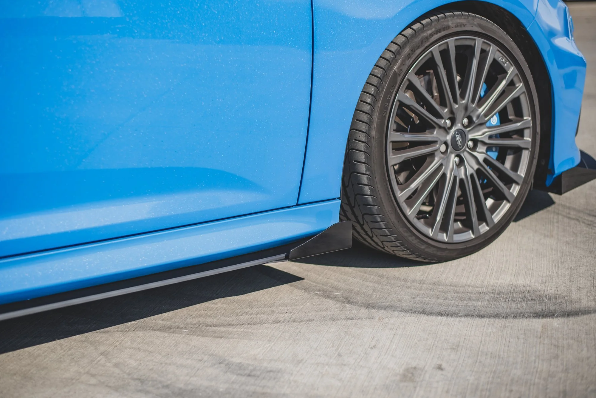 RACING DURABILITY SIDE SKIRTS DIFFUSERS + FLAPS FORD FOCUS RS MK3 - Image 4