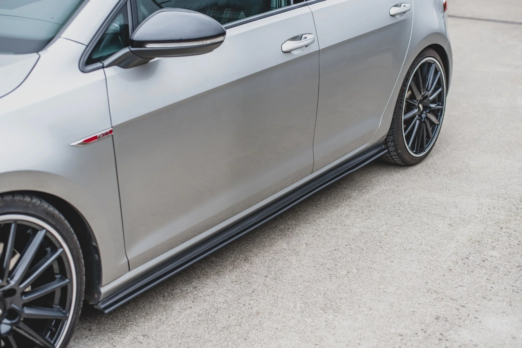 RACING DURABILITY SIDE SKIRTS DIFFUSERS VW GOLF 7 GTI - Image 4