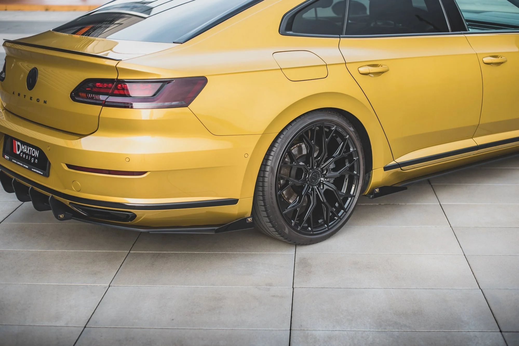 REAR SIDE FLAPS VOLKSWAGEN ARTEON R-LINE - Image 4