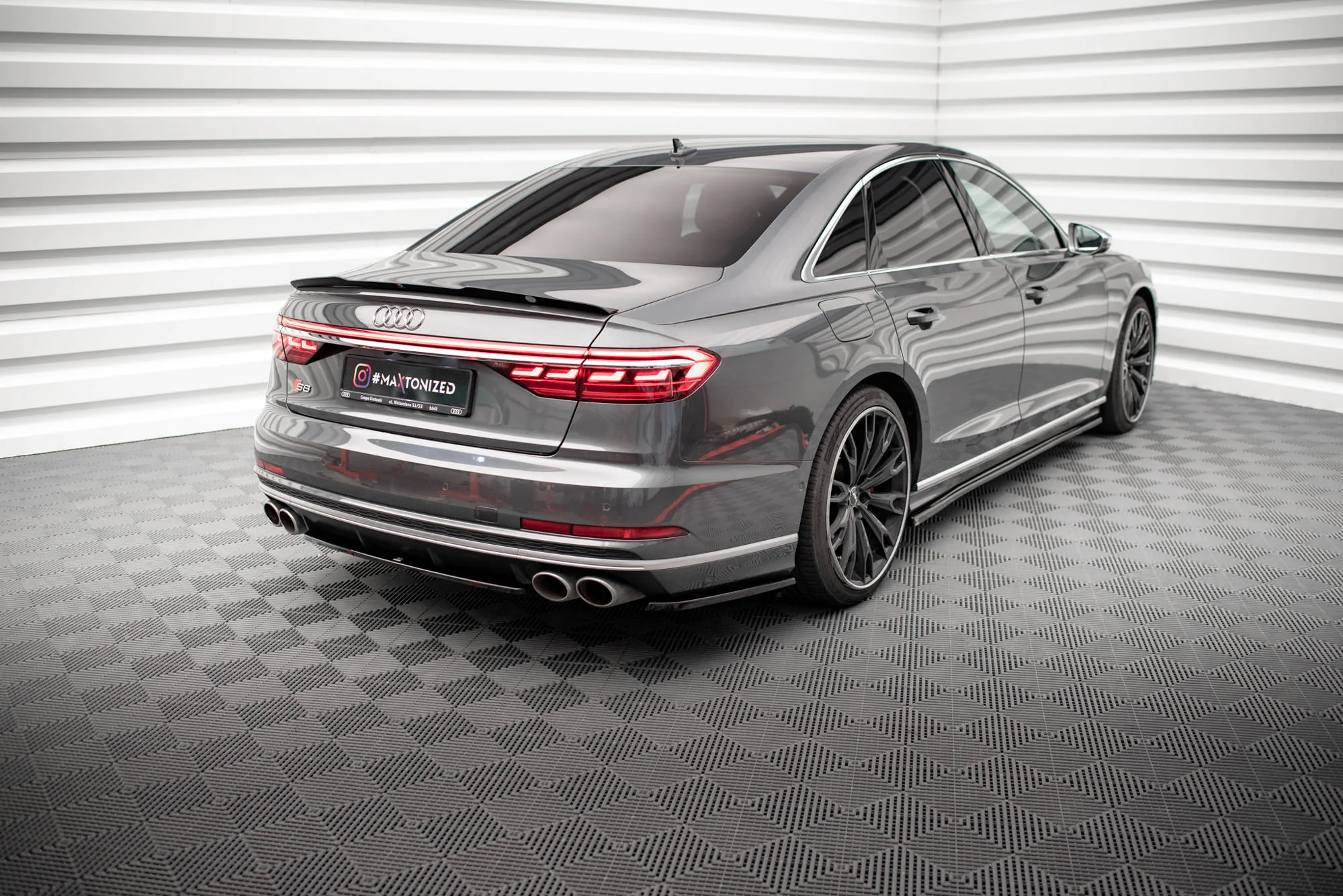 REAR SIDE SPLITTERS AUDI S8 D5 - Image 2