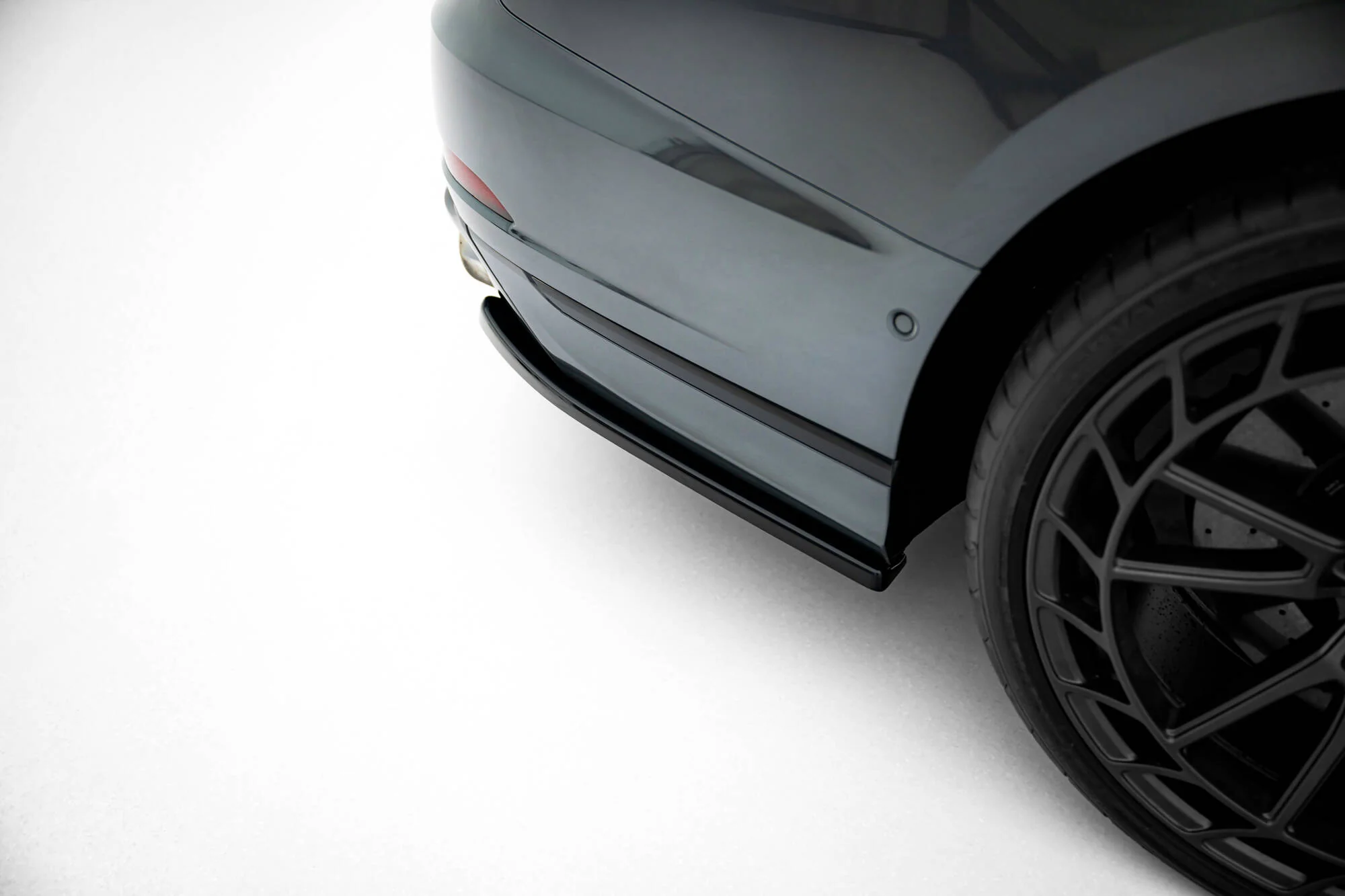 Rear Side Splitters Audi S8 D5 Facelift - Image 3