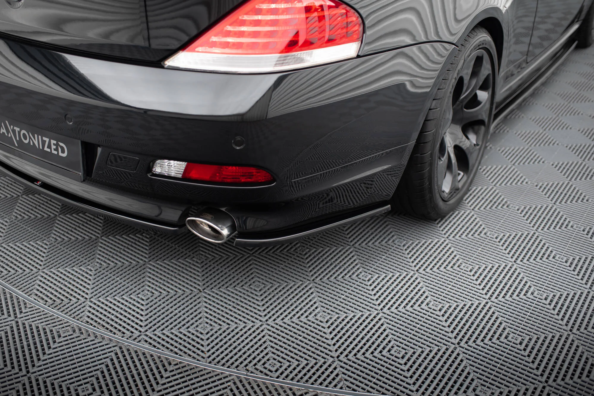 REAR SIDE SPLITTERS BMW 6 E63 / E64 (PREFACE MODEL) - Image 3