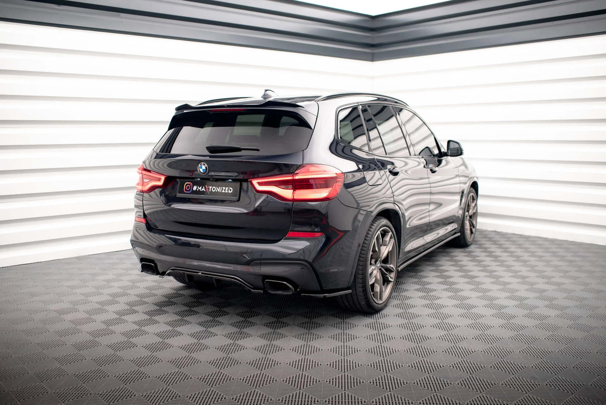 REAR SIDE SPLITTERS BMW X3 M40i G01 - Image 4