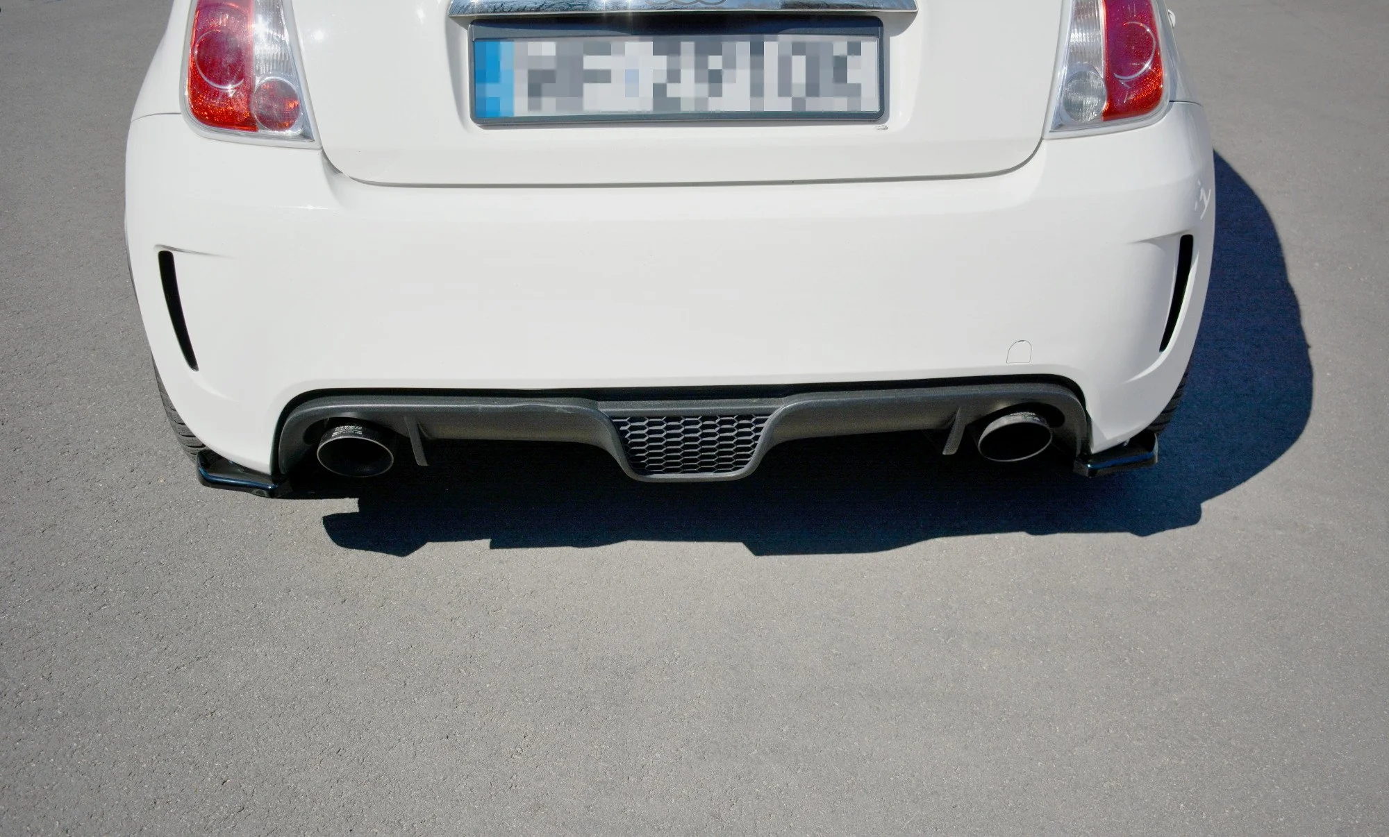 REAR SIDE SPLITTERS FIAT 500 ABARTH MK1 - Image 3