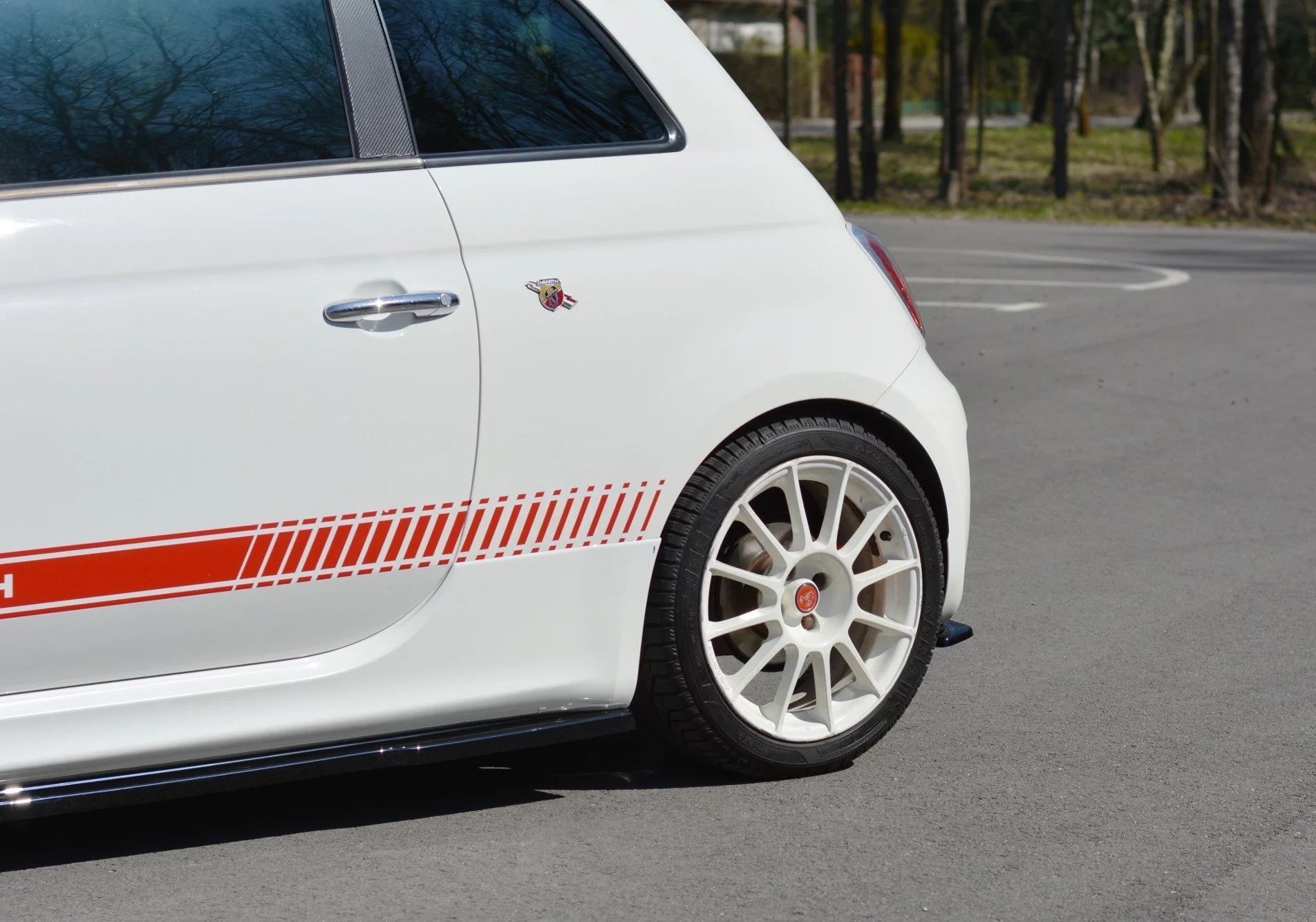 REAR SIDE SPLITTERS FIAT 500 ABARTH MK1 - Image 4