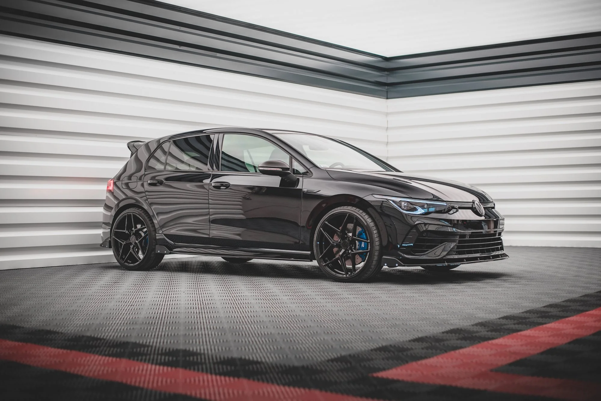 REAR SIDE SPLITTERS + FLAPS V.2 VOLKSWAGEN GOLF R MK8 - Image 4