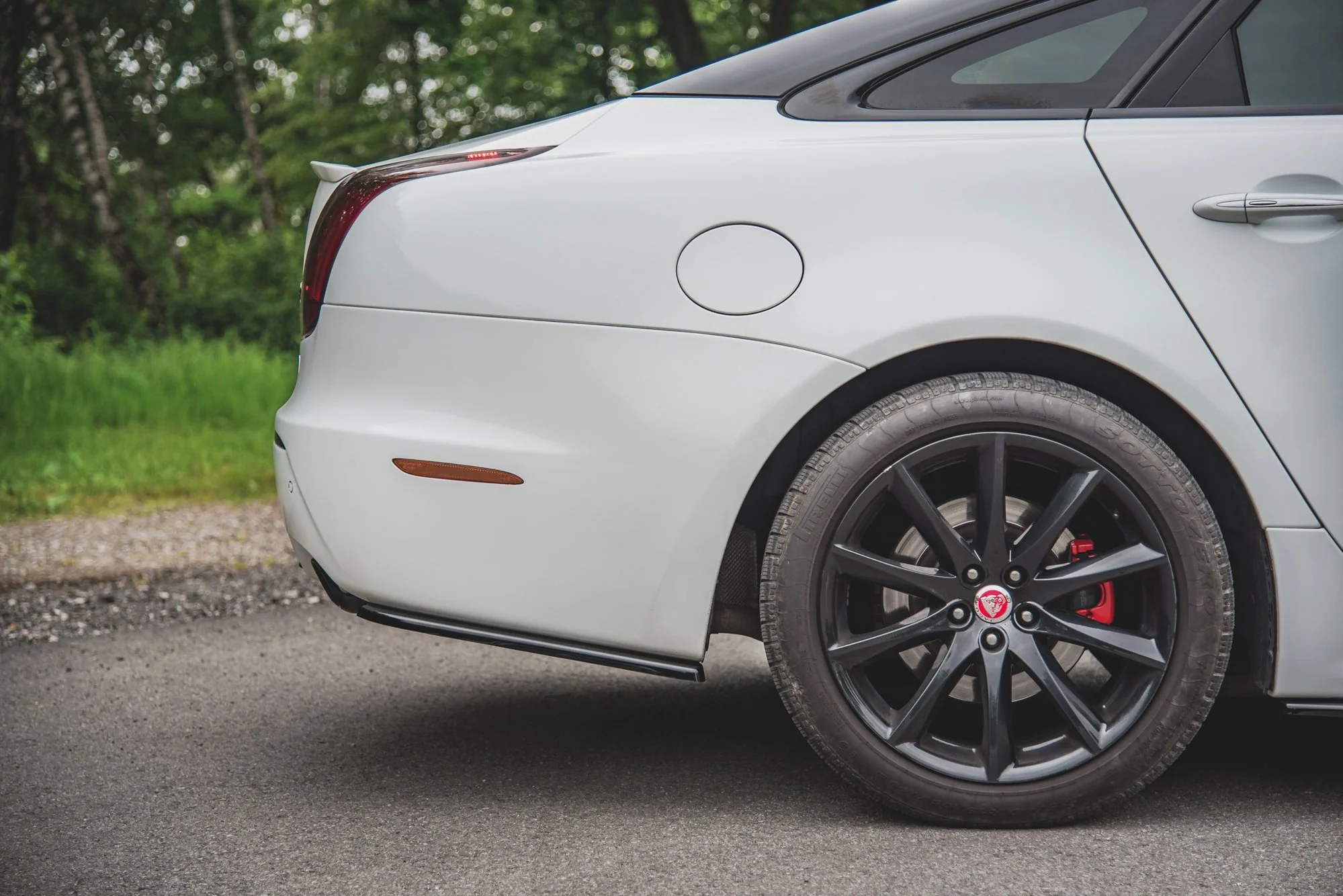 REAR SIDE SPLITTERS JAGUAR XJ X351 - Image 6