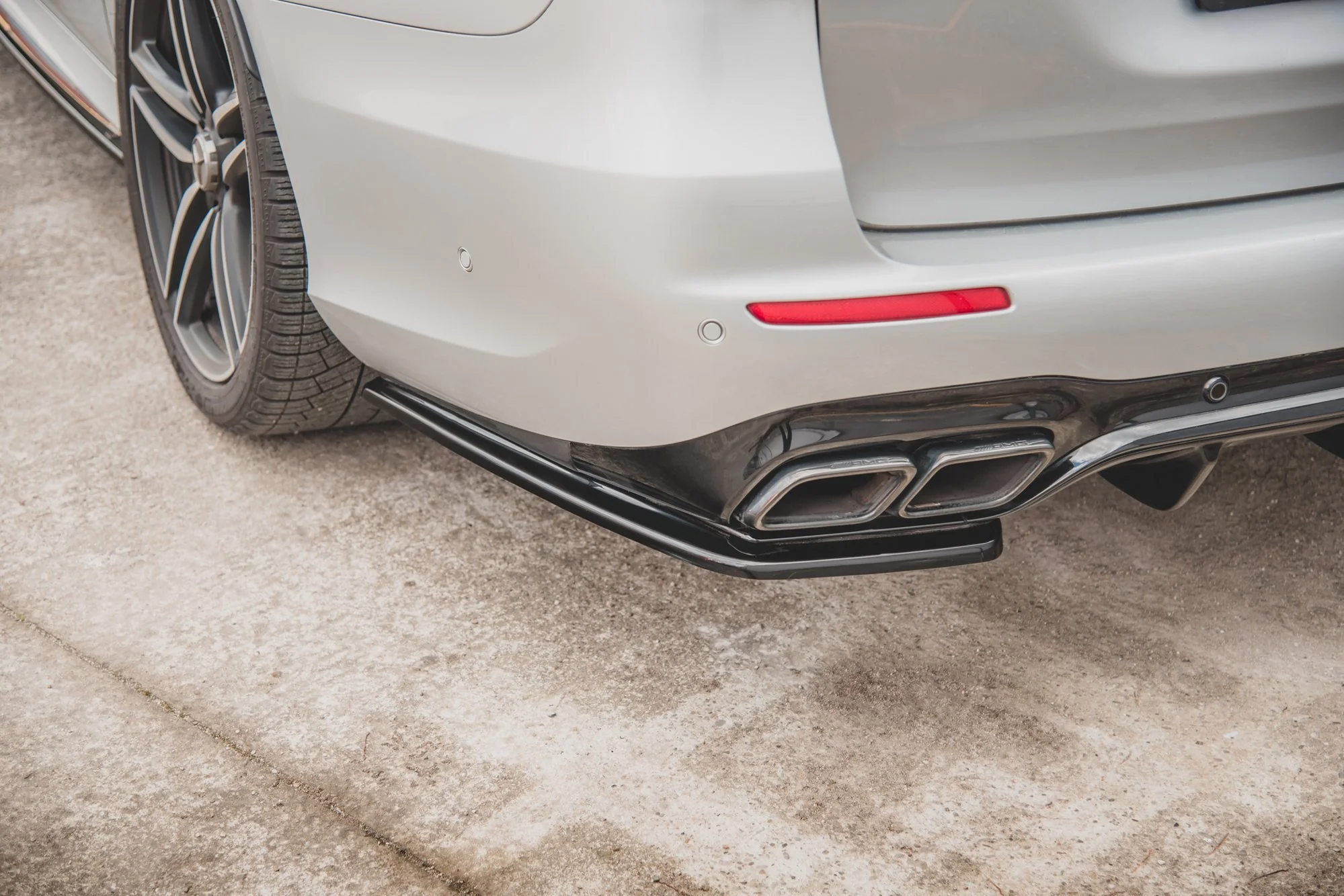 REAR SIDE SPLITTERS MERCEDES-BENZ E63 AMG ESTATE/SEDAN S213/W213 - Image 3