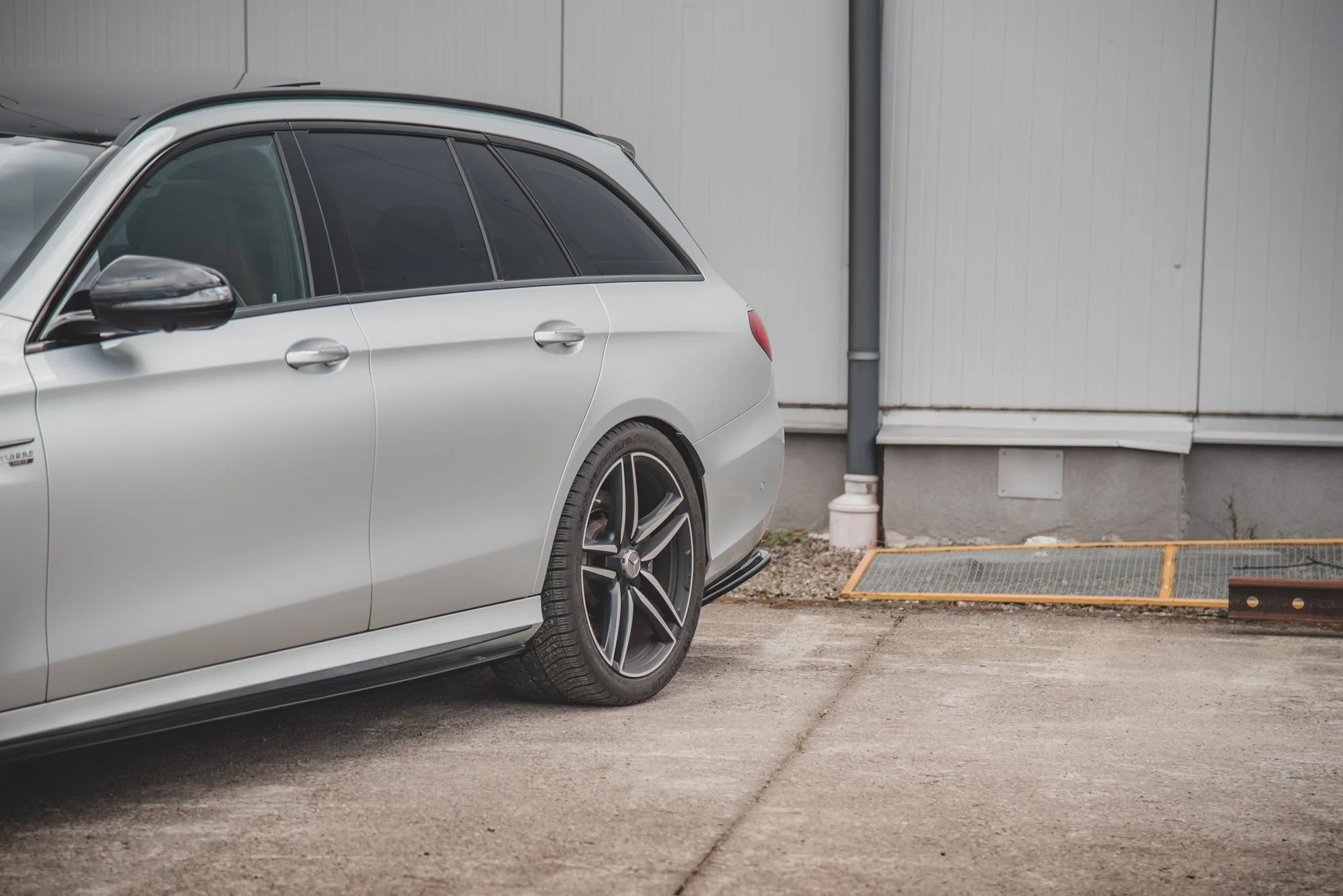 REAR SIDE SPLITTERS MERCEDES-BENZ E63 AMG ESTATE/SEDAN S213/W213 - Image 4