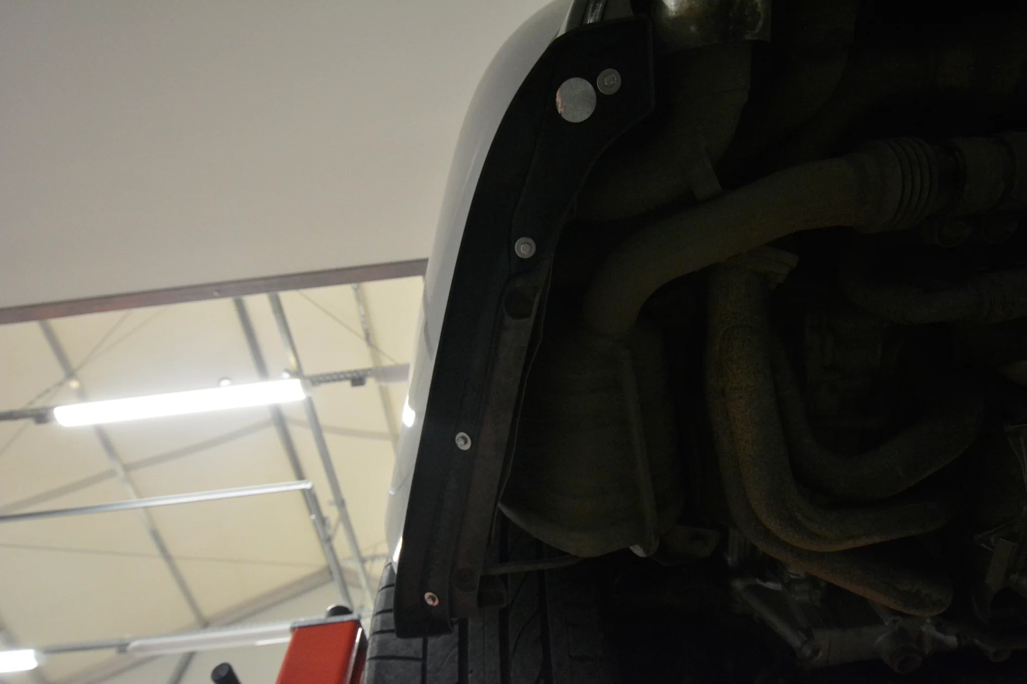 Rear Side Splitters Porsche 911 Carrera / Carrera GTS 997 Facelift - Image 7