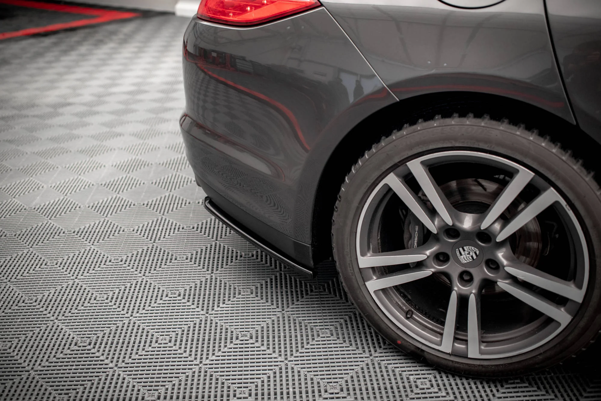 REAR SIDE SPLITTERS PORSCHE PANAMERA / PANAMERA DIESEL 970 - Image 3