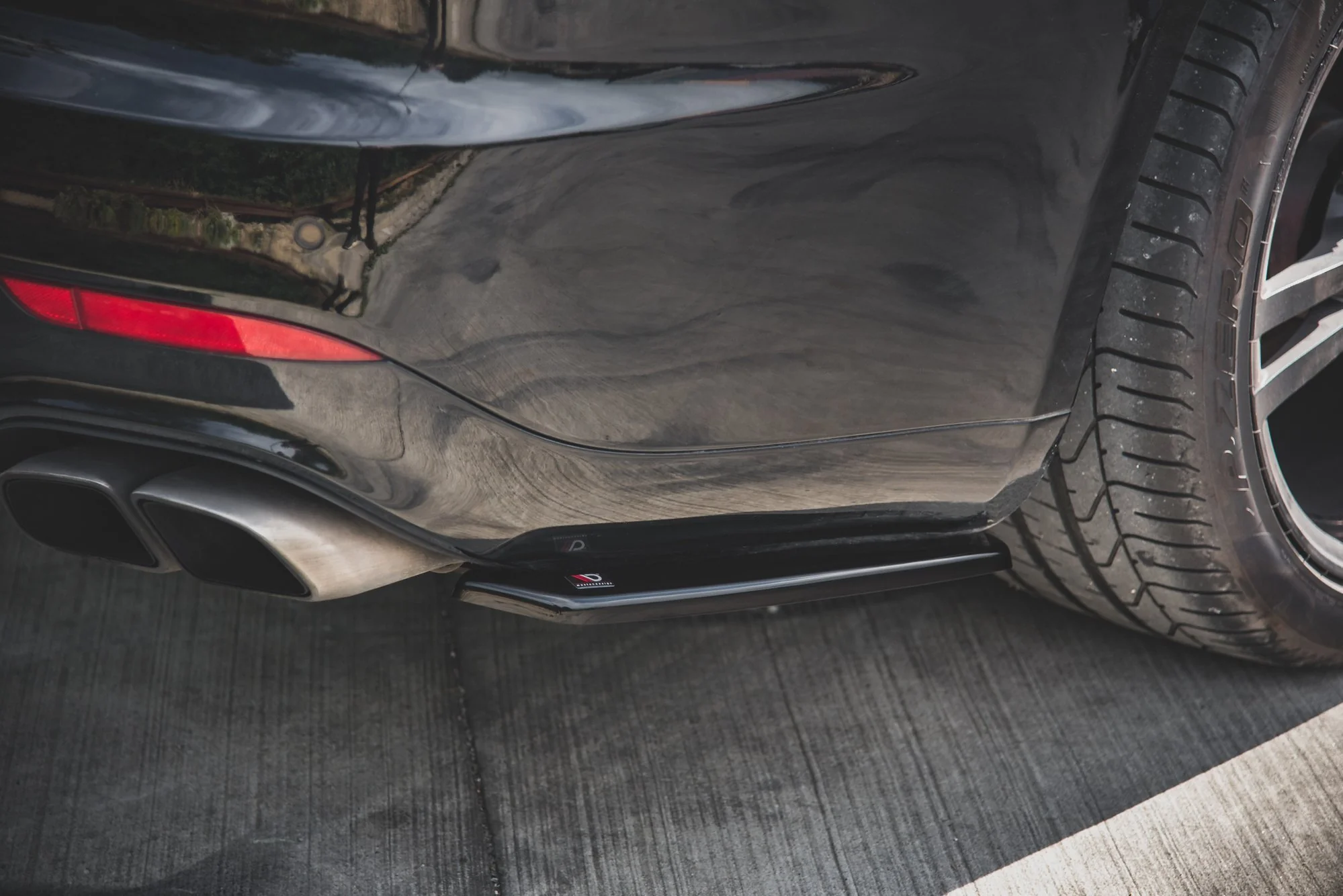 REAR SIDE SPLITTERS PORSCHE PANAMERA TURBO 970 FACELIFT - Image 3