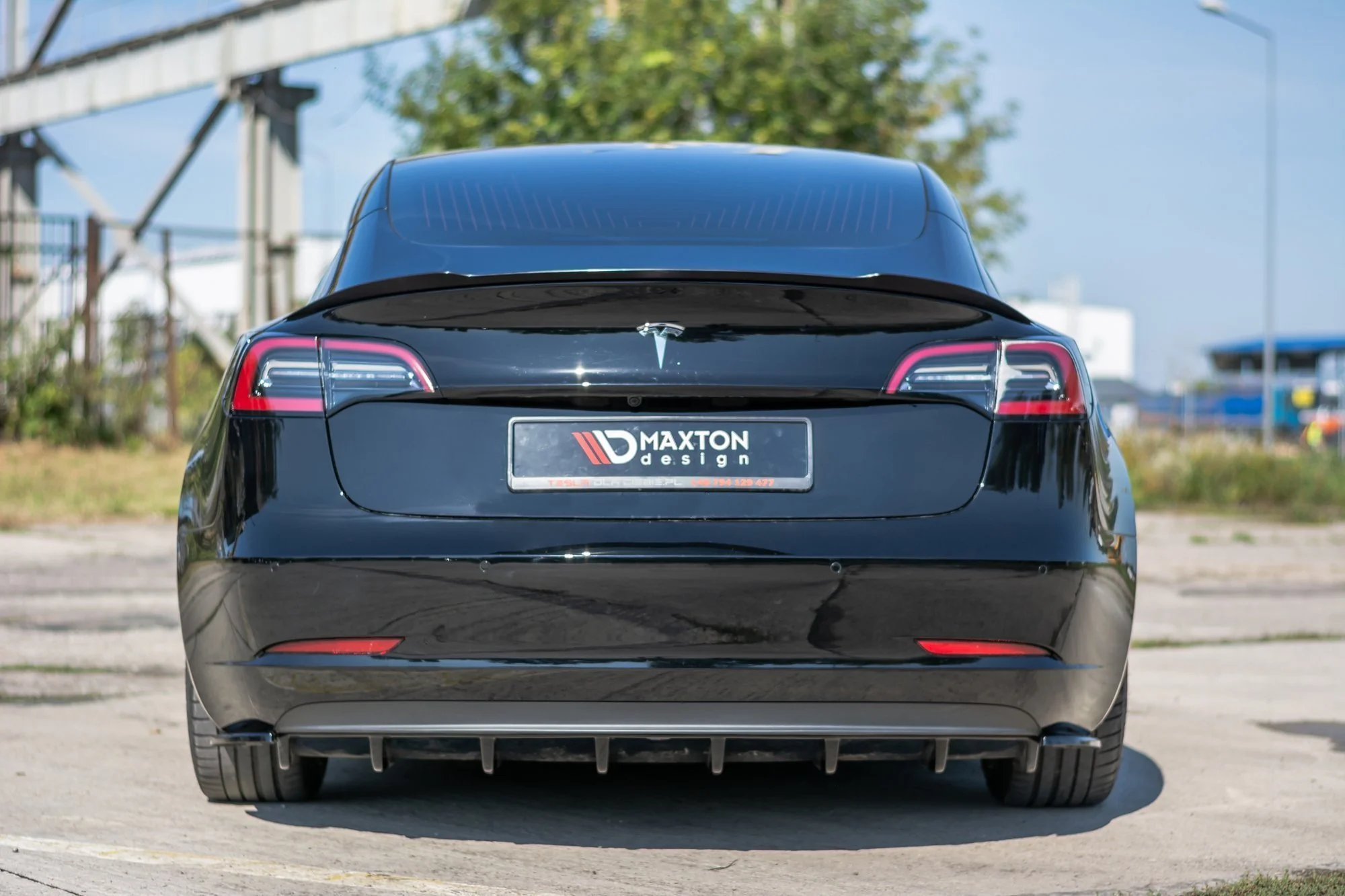 REAR SIDE SPLITTERS TESLA MODEL 3 - Image 3