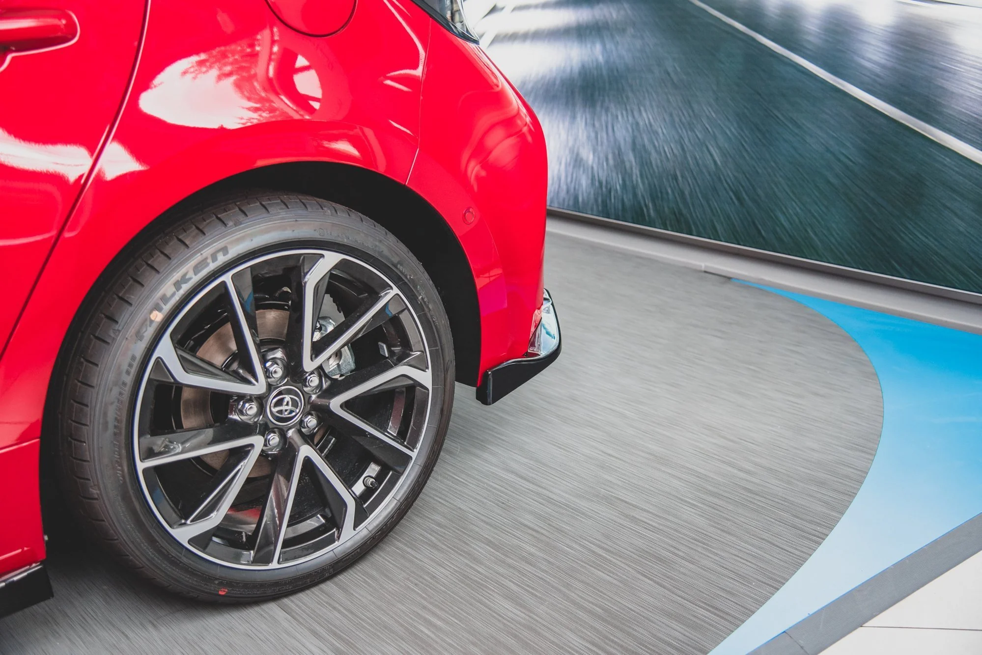 REAR SIDE SPLITTERS TOYOTA COROLLA XII HATCHBACK - Image 4