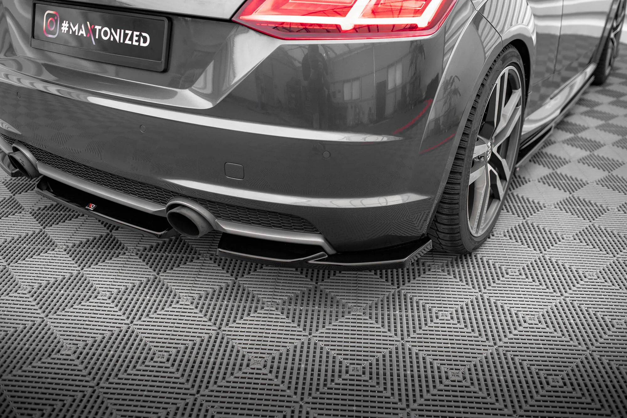 Rear Side Splitters V.1 Audi TT S-Line 8S - Image 3