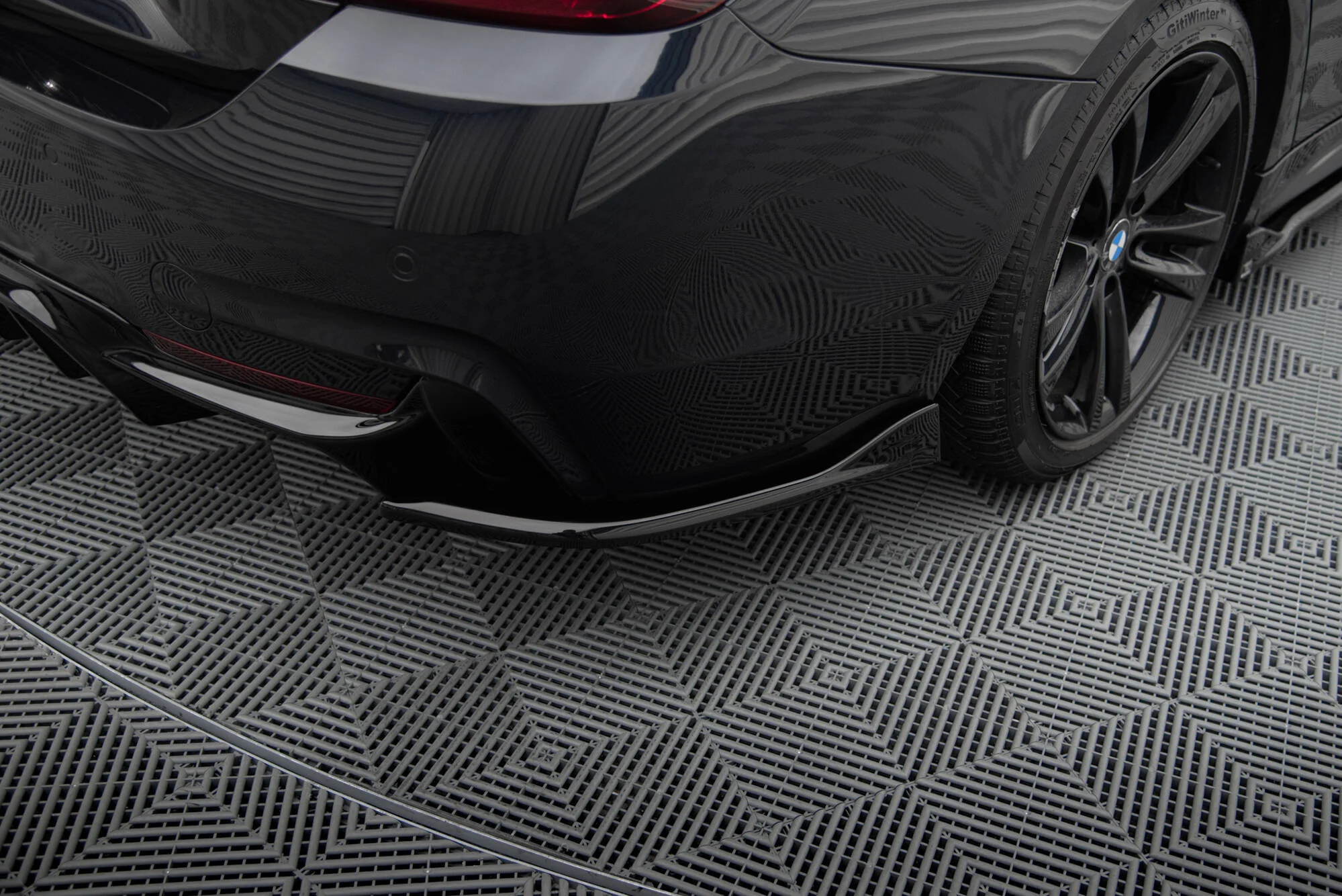 Rear Side Splitters V.1 BMW 4 Gran Coupe M-Pack F36 (set for valance) - Image 2