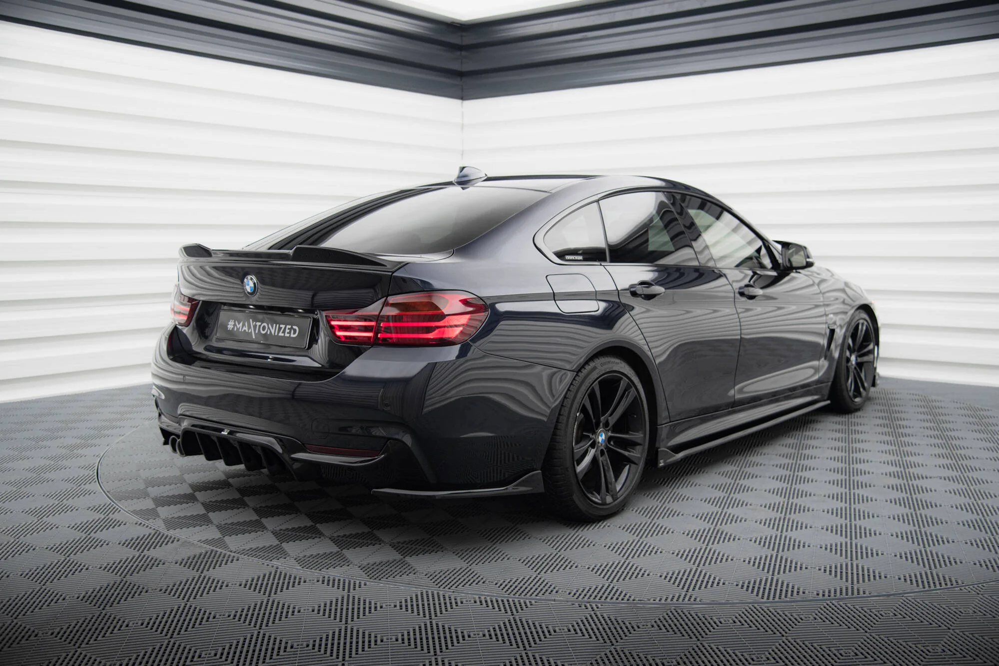 Rear Side Splitters V.1 BMW 4 Gran Coupe M-Pack F36 (set for valance) - Image 3