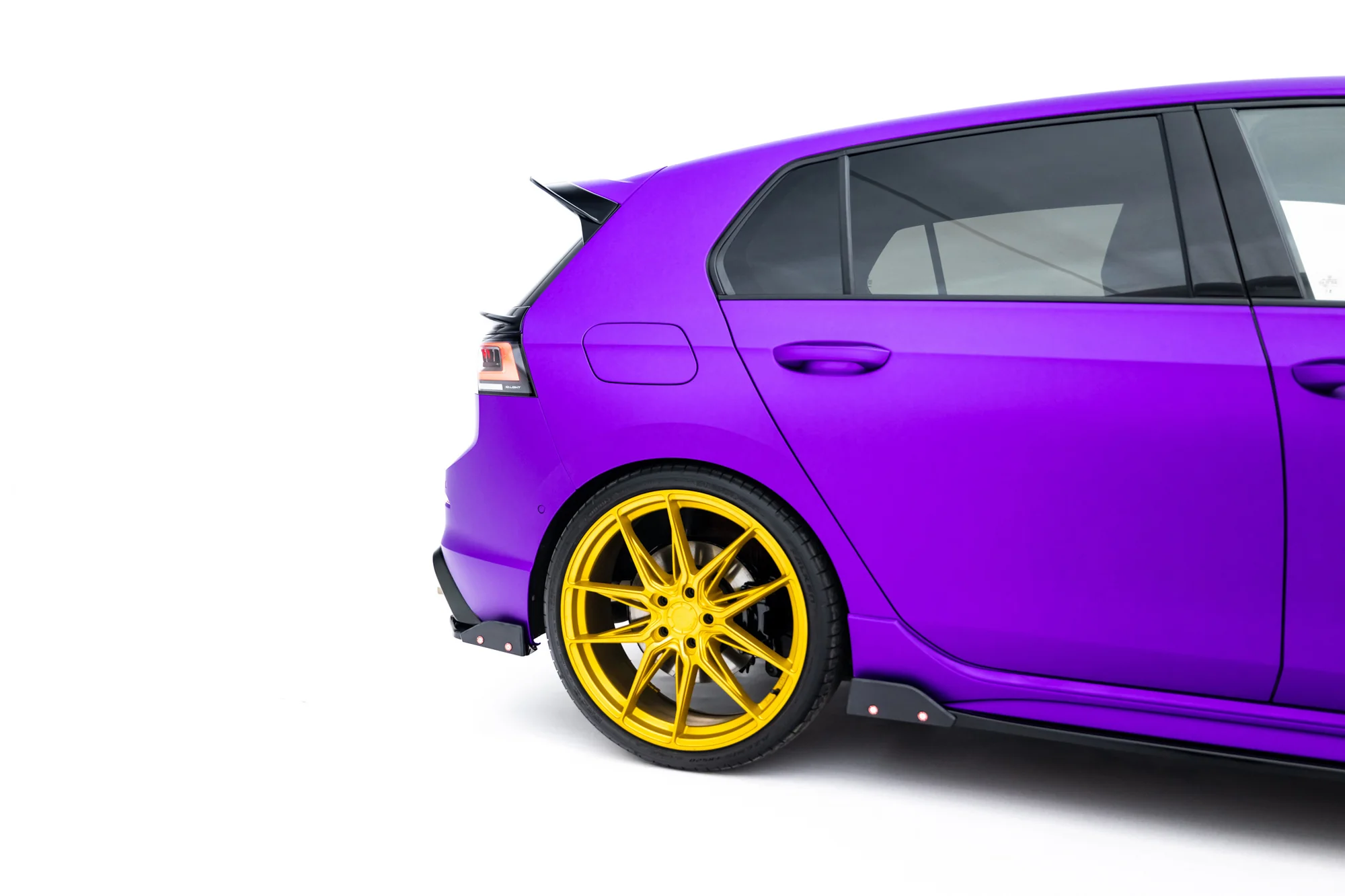 Rear Side Splitters V.6 + Flaps Volkswagen Golf R Hatchback Mk8 Facelift (SET FOR MAXTON VALANCE) - Image 4