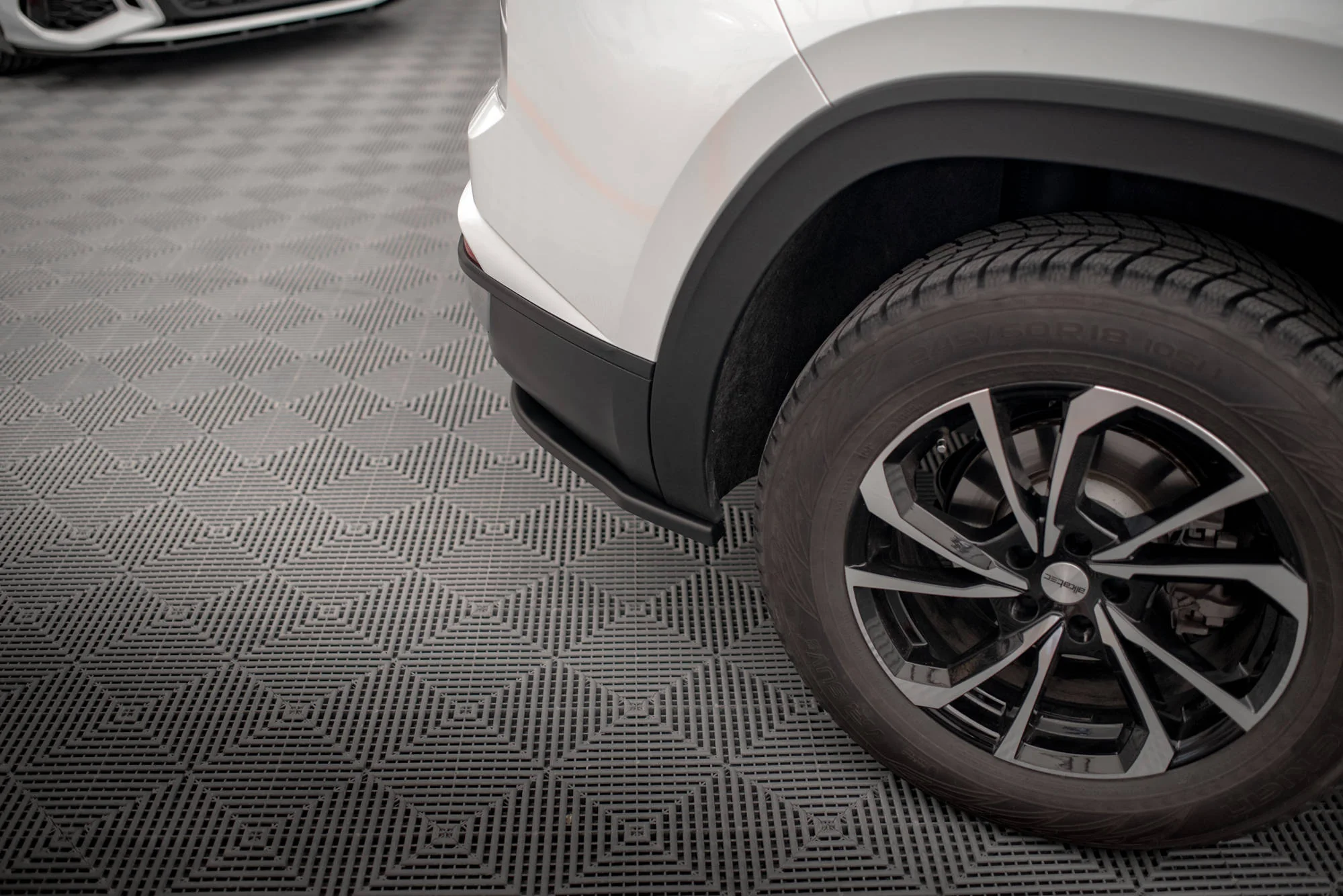 REAR SIDE SPLITTERS VOLKSWAGEN ATLAS CROSS - Image 2
