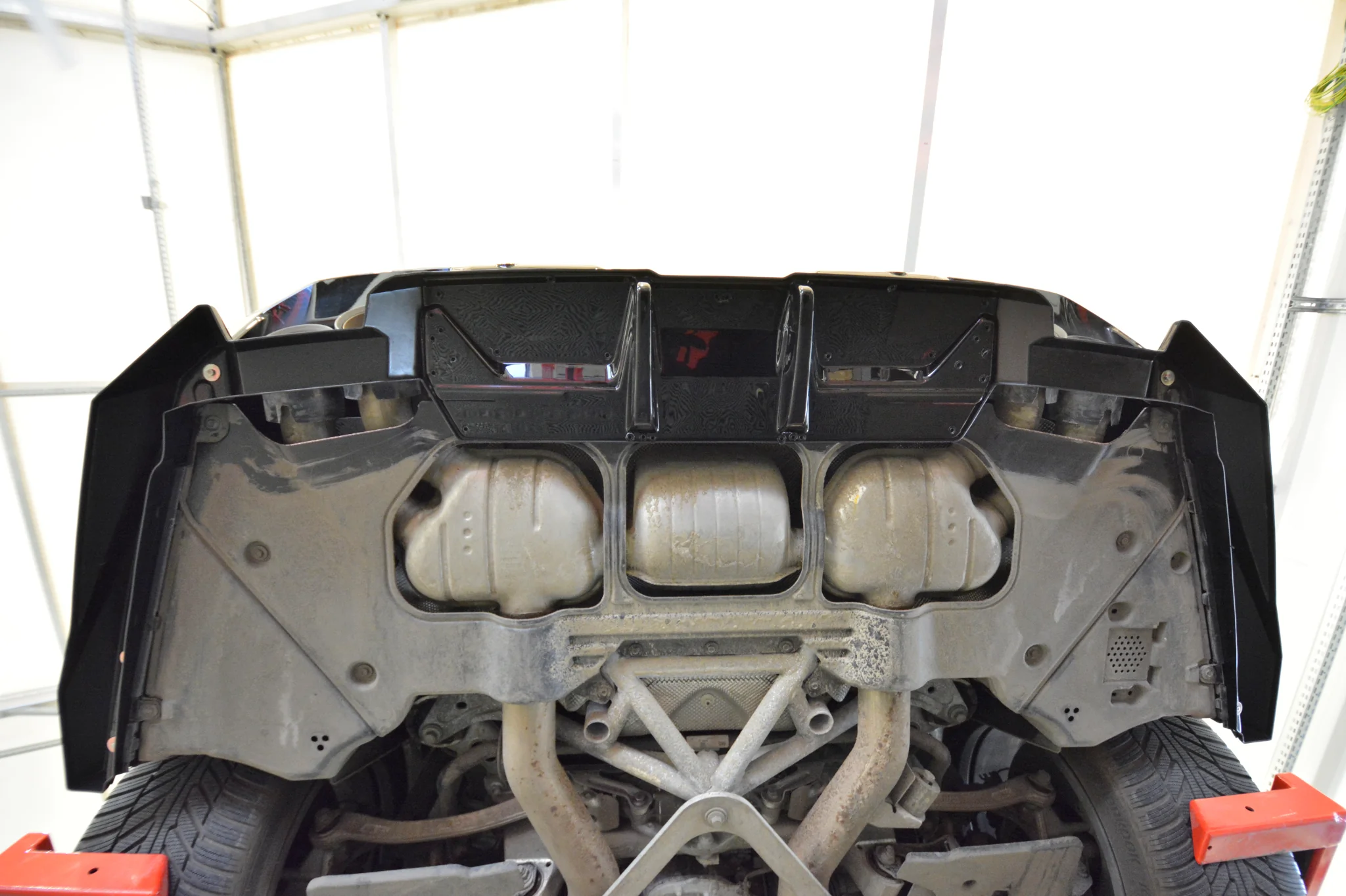 Rear Splitter (with vertical bars) BMW M5 Sedan / Touring G90 - Image 11