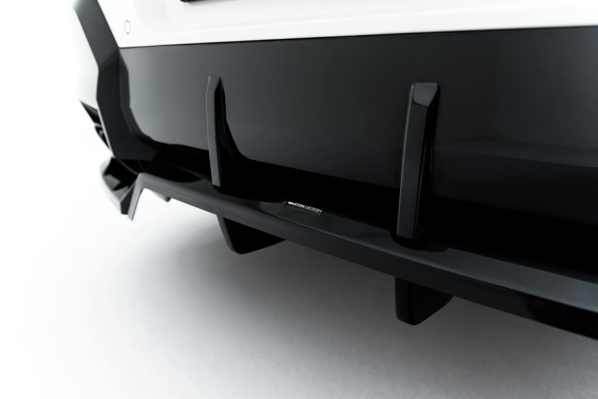 Rear Splitter (with vertical bars) BMW X2 M35i U10 - Image 4