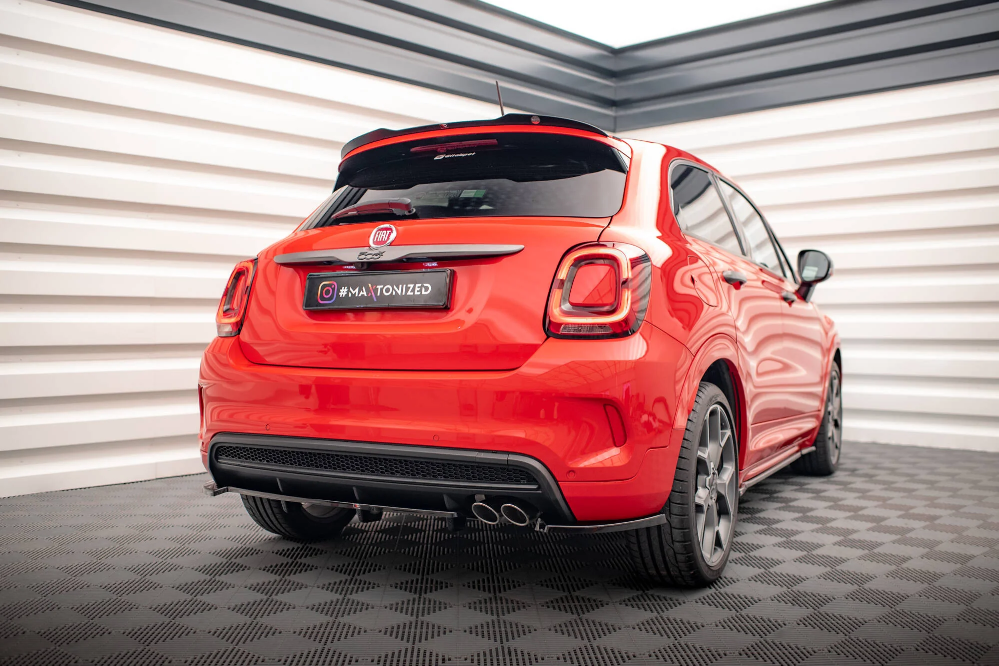 Rear Splitter (with vertical bars) Fiat 500X Sport Mk1 Facelift - Image 4