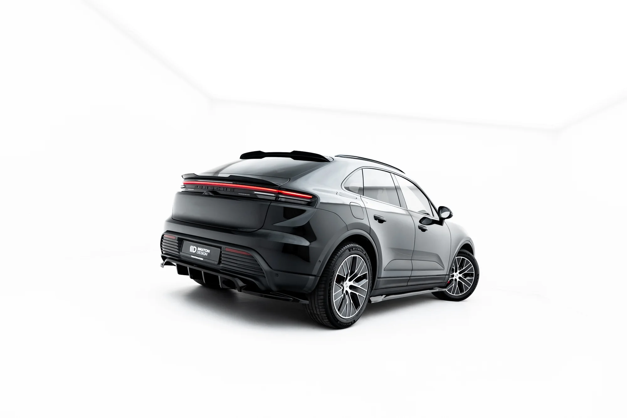 Rear Splitter (with vertical bars) Porsche Macan EV Mk1 - Image 5