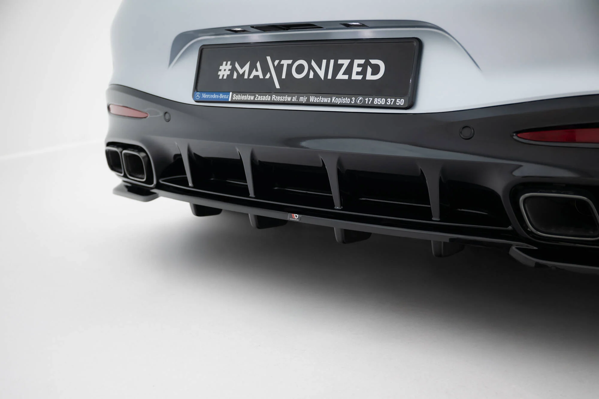 Rear Splitter (with vertical bars) V.1 Mercedes-AMG GT 63 C192 - Image 4
