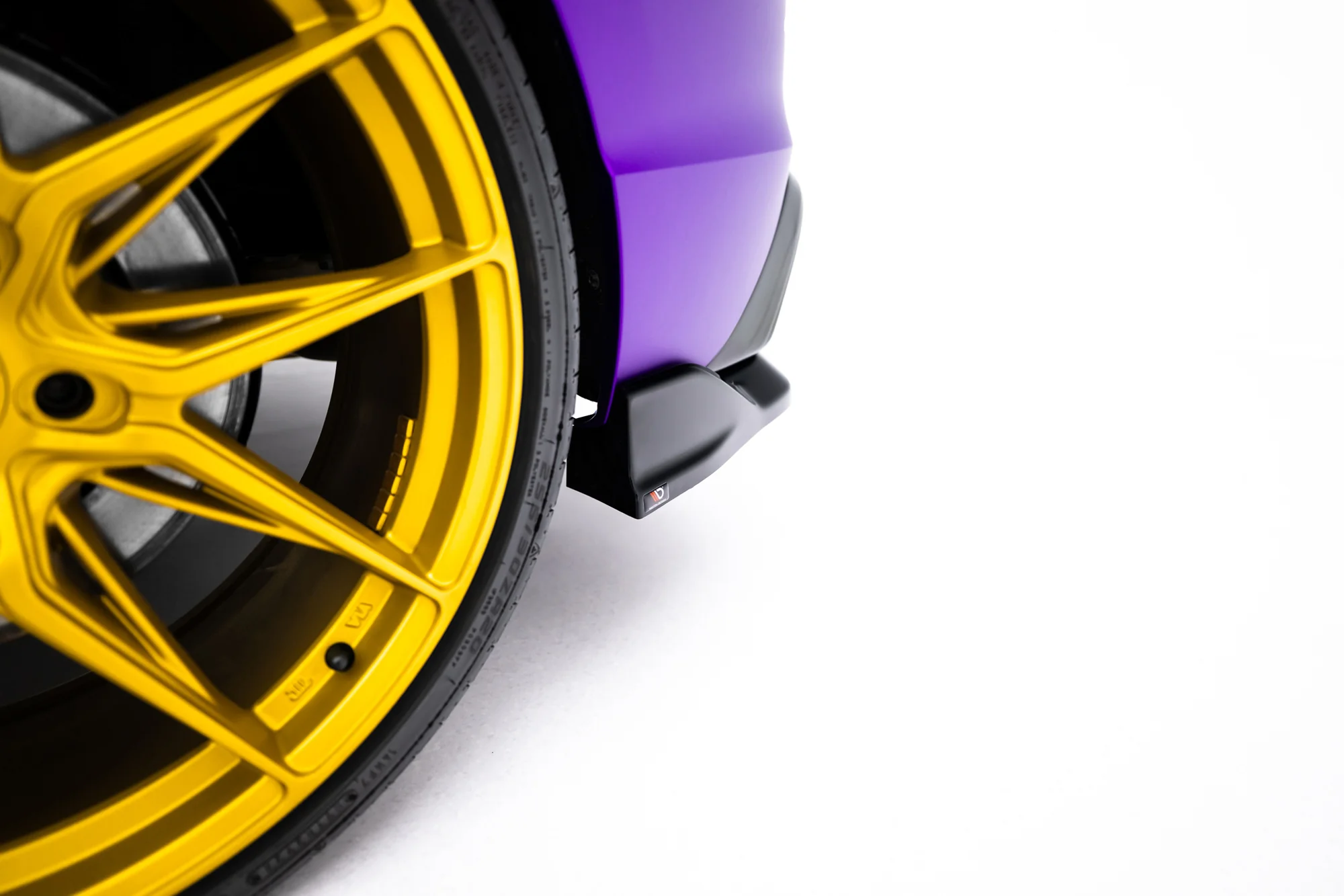Rear Splitter (with vertical bars) V.1 Volkswagen Golf R Hatchback Mk8 / Mk8 Facelift - Image 5