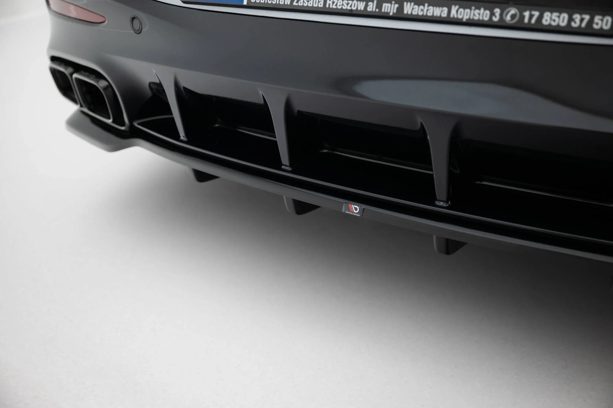 Rear Splitter (with vertical bars) V.2 Mercedes-AMG GT 63 C192 - Image 4
