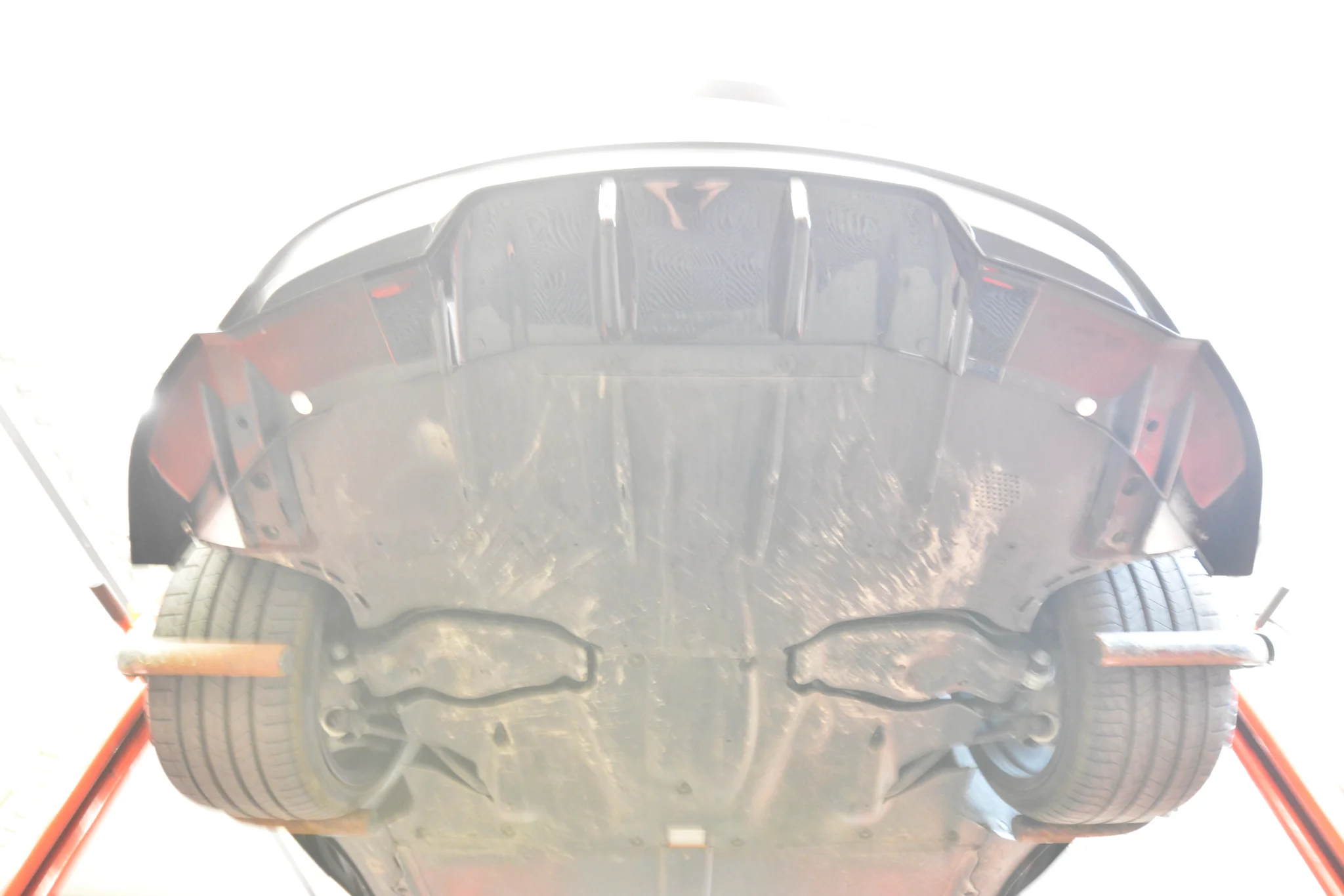 Rear Splitter (with vertical bars) V.2 Tesla Model 3 Performance Mk1 Facelift - Image 7
