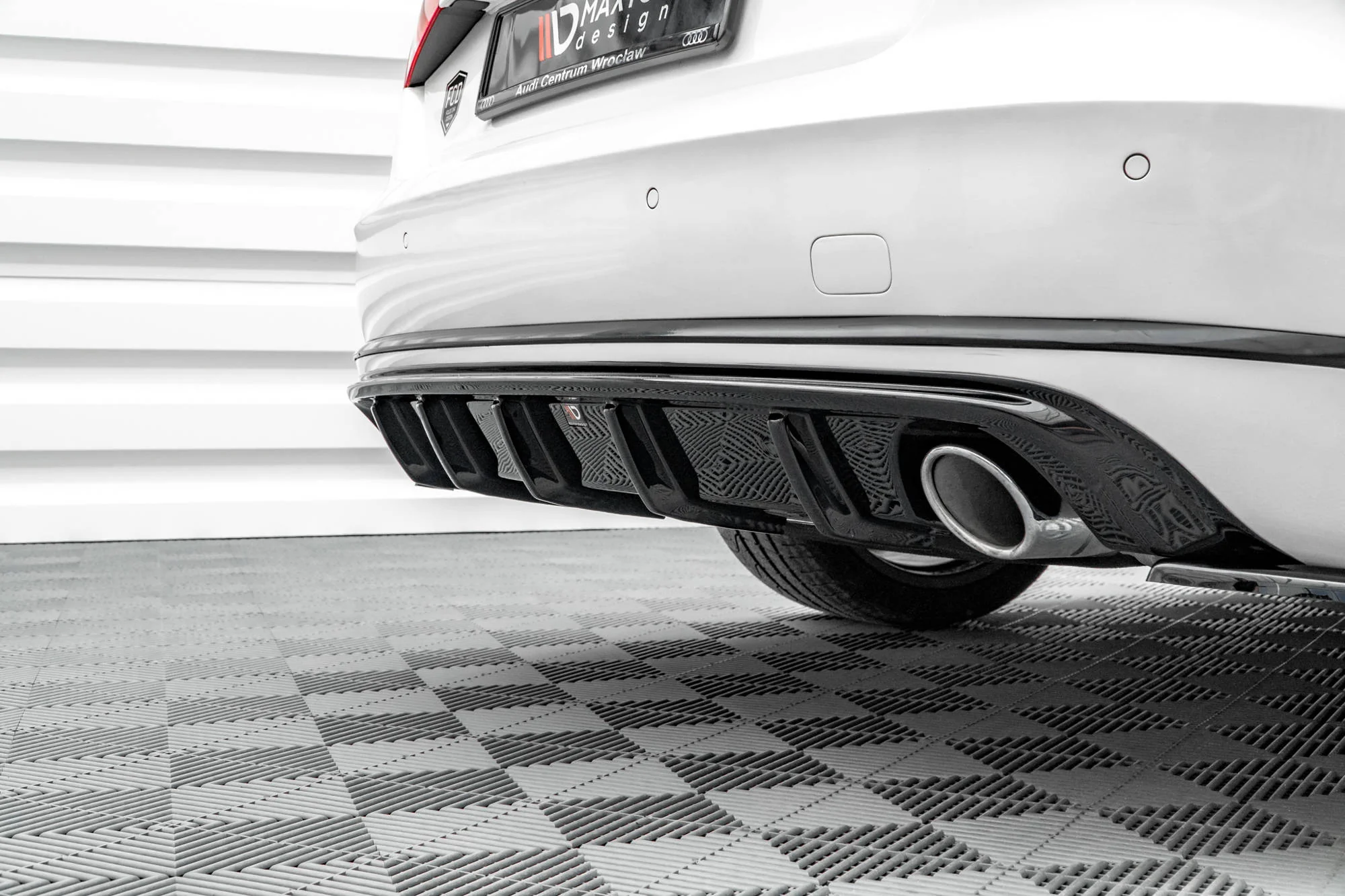 REAR VALANCE AUDI A8 D4 - Image 6