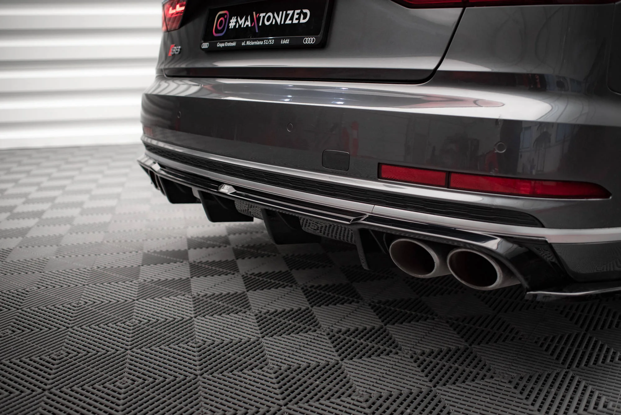 REAR VALANCE AUDI S8 D5 - Image 4