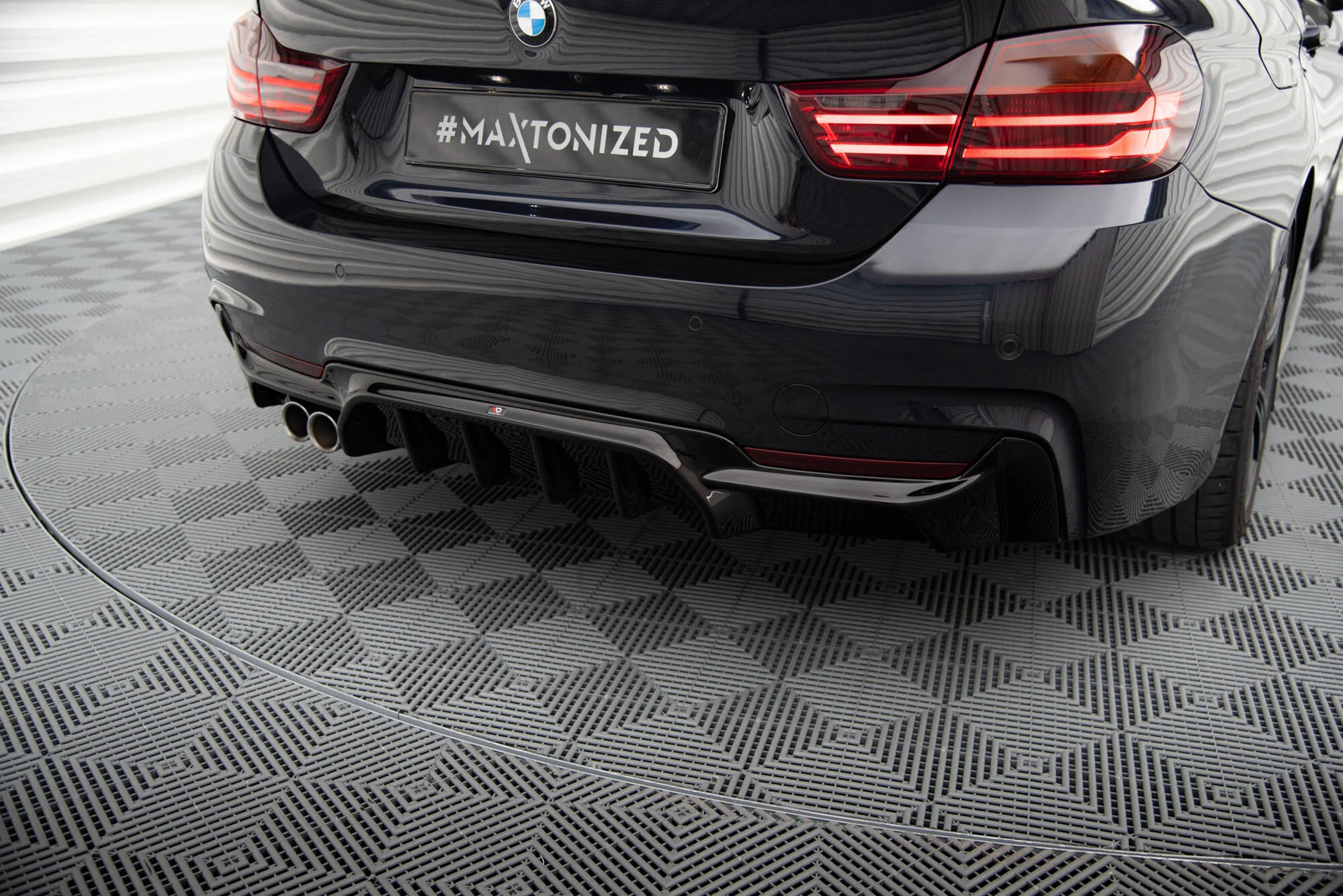 Rear Valance BMW 4 Coupe / Gran Coupe / Cabrio M-Pack F32 / F36 / F33 (Version with exhaust on one side) - Image 2